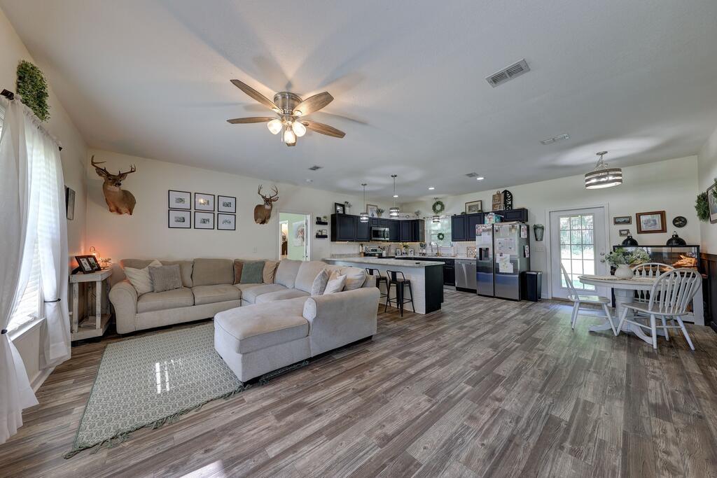 111 Marie Ln