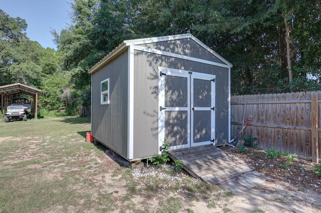 111 Marie Ln
