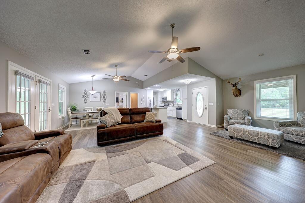 191 Riverchase Drive