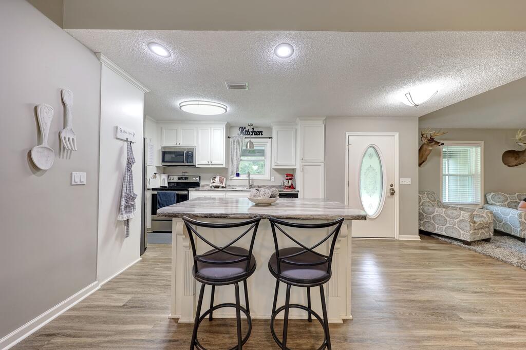 191 Riverchase Drive