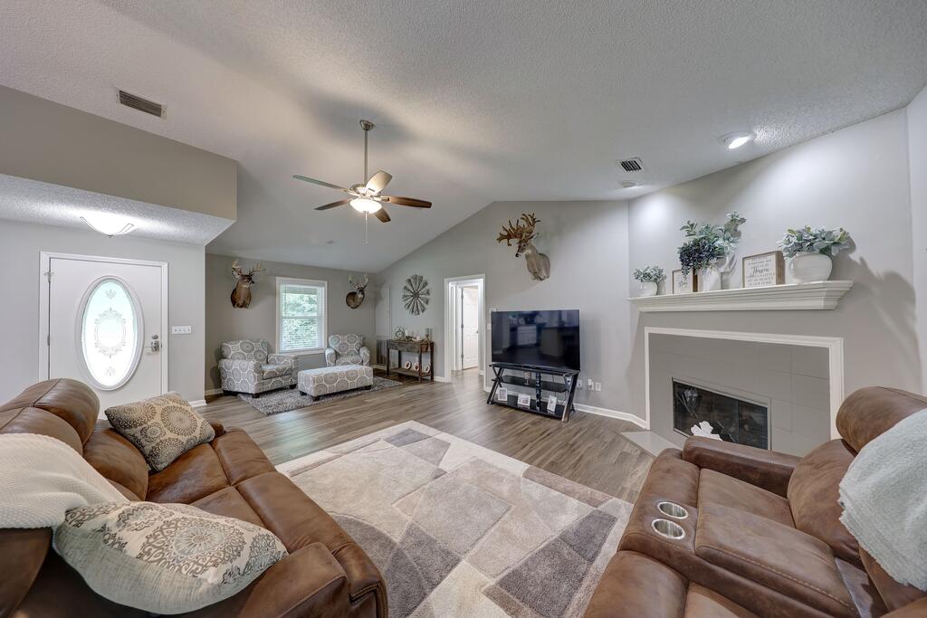 191 Riverchase Drive