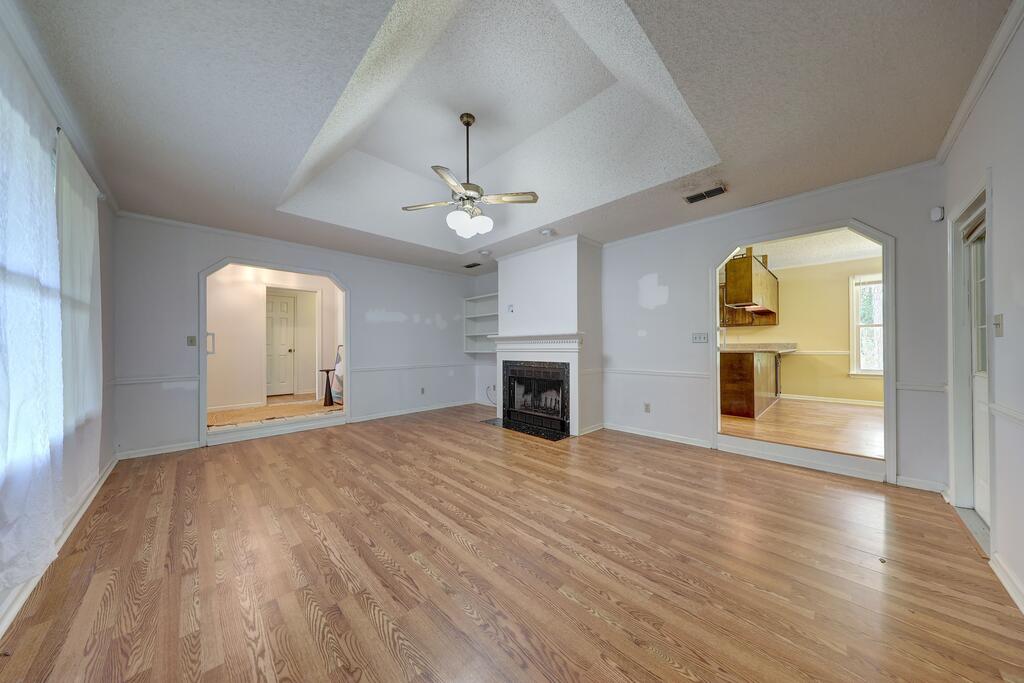 1105 Quail Run