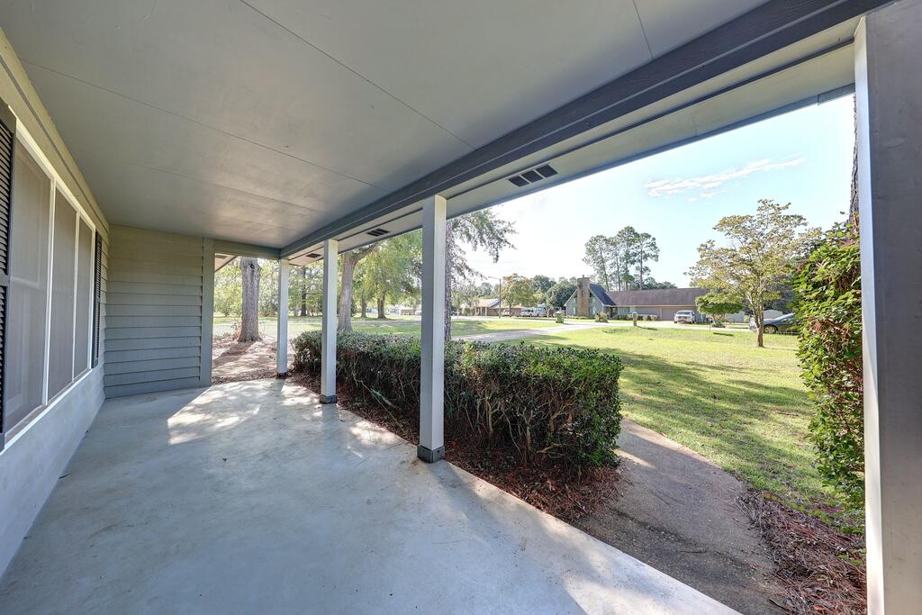 1105 Quail Run