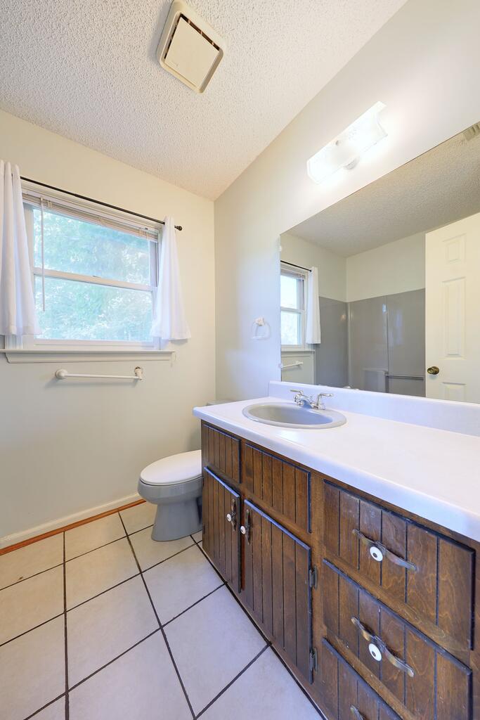 1105 Quail Run