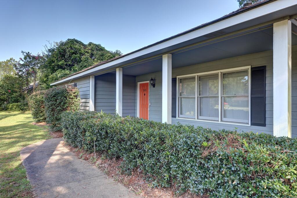 1105 Quail Run