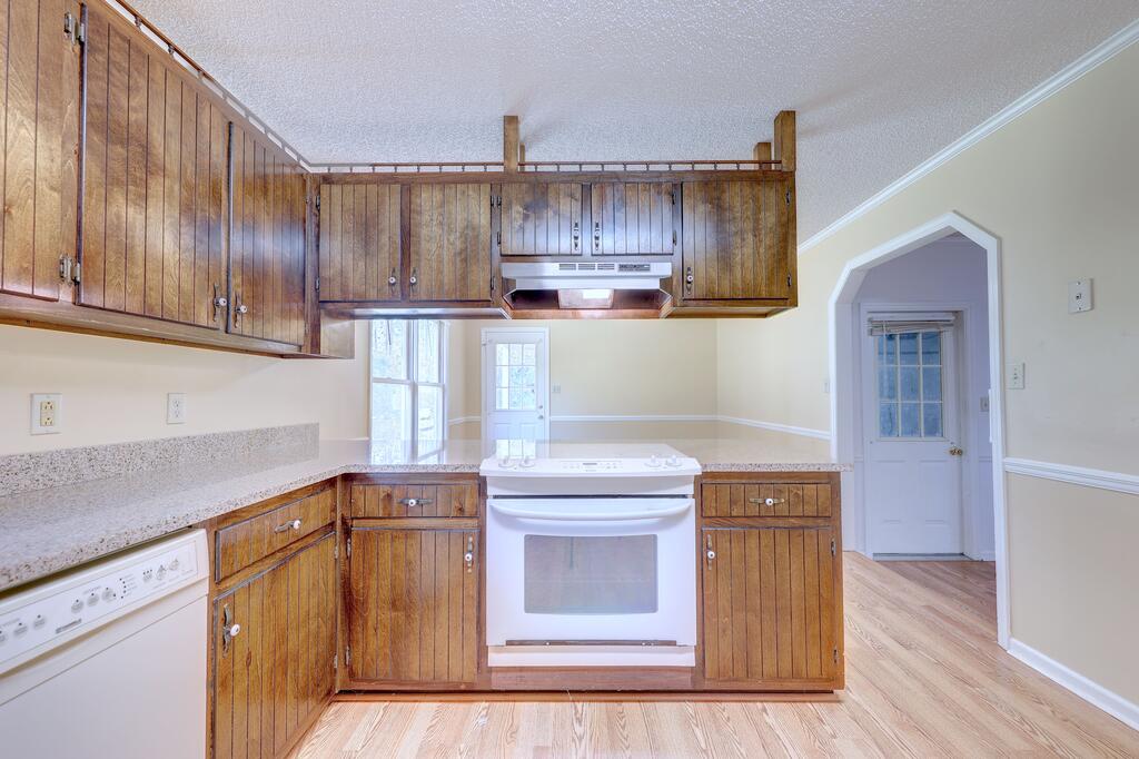 1105 Quail Run
