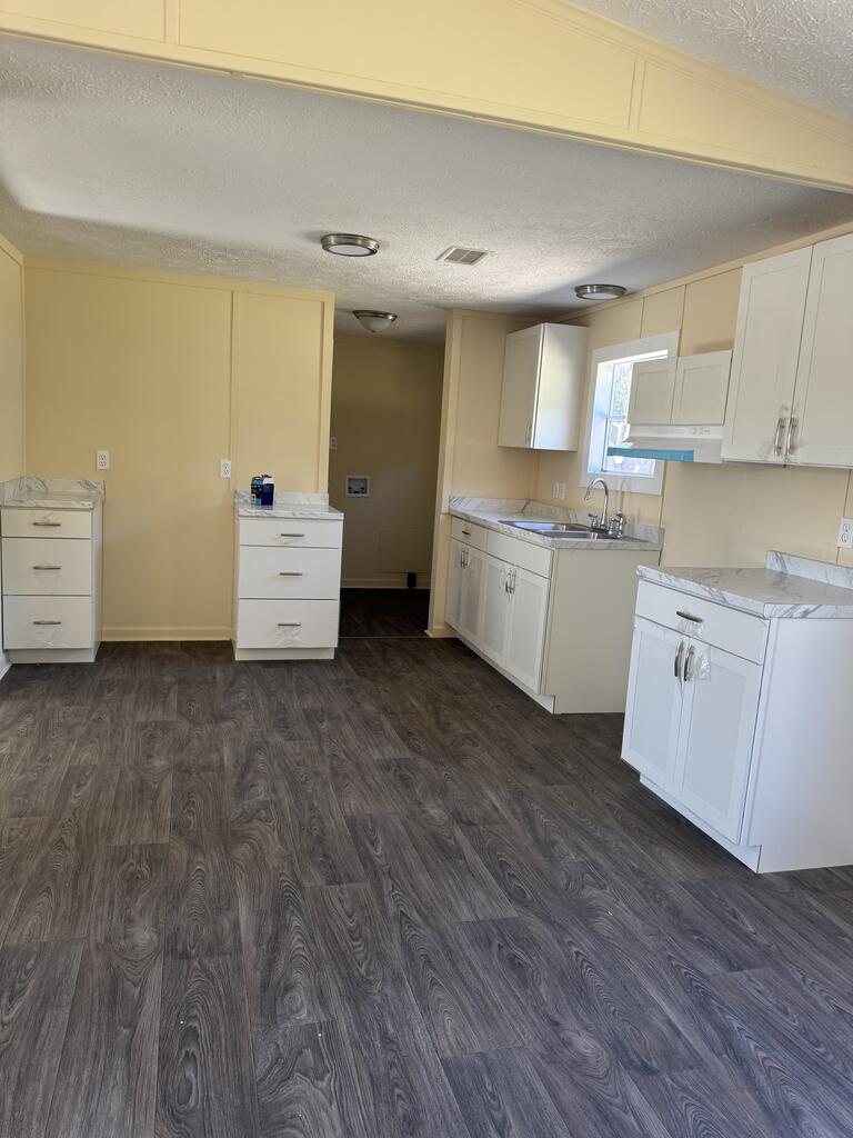 140 Faye Dr