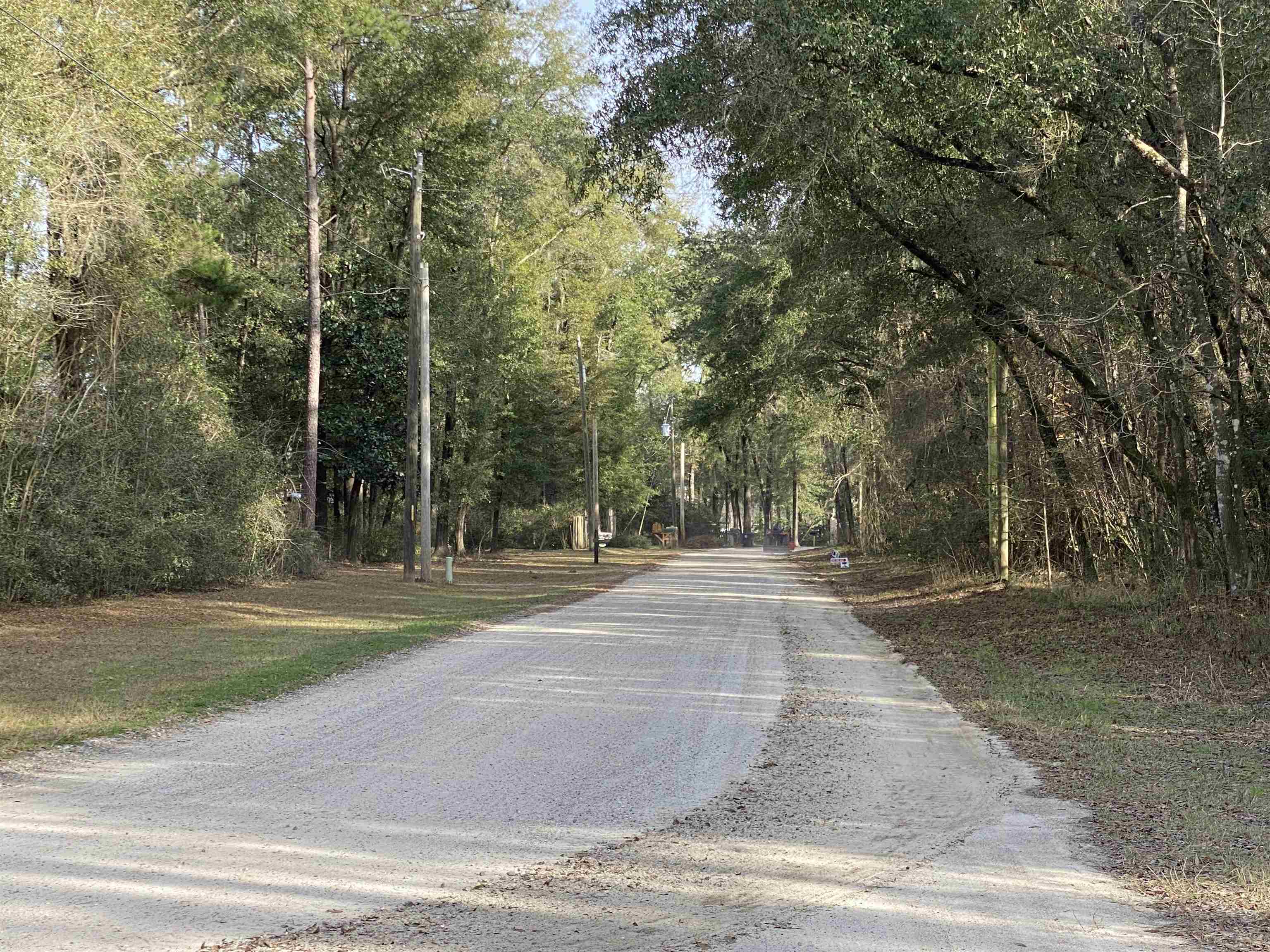 PARRAMORE SHORES Road