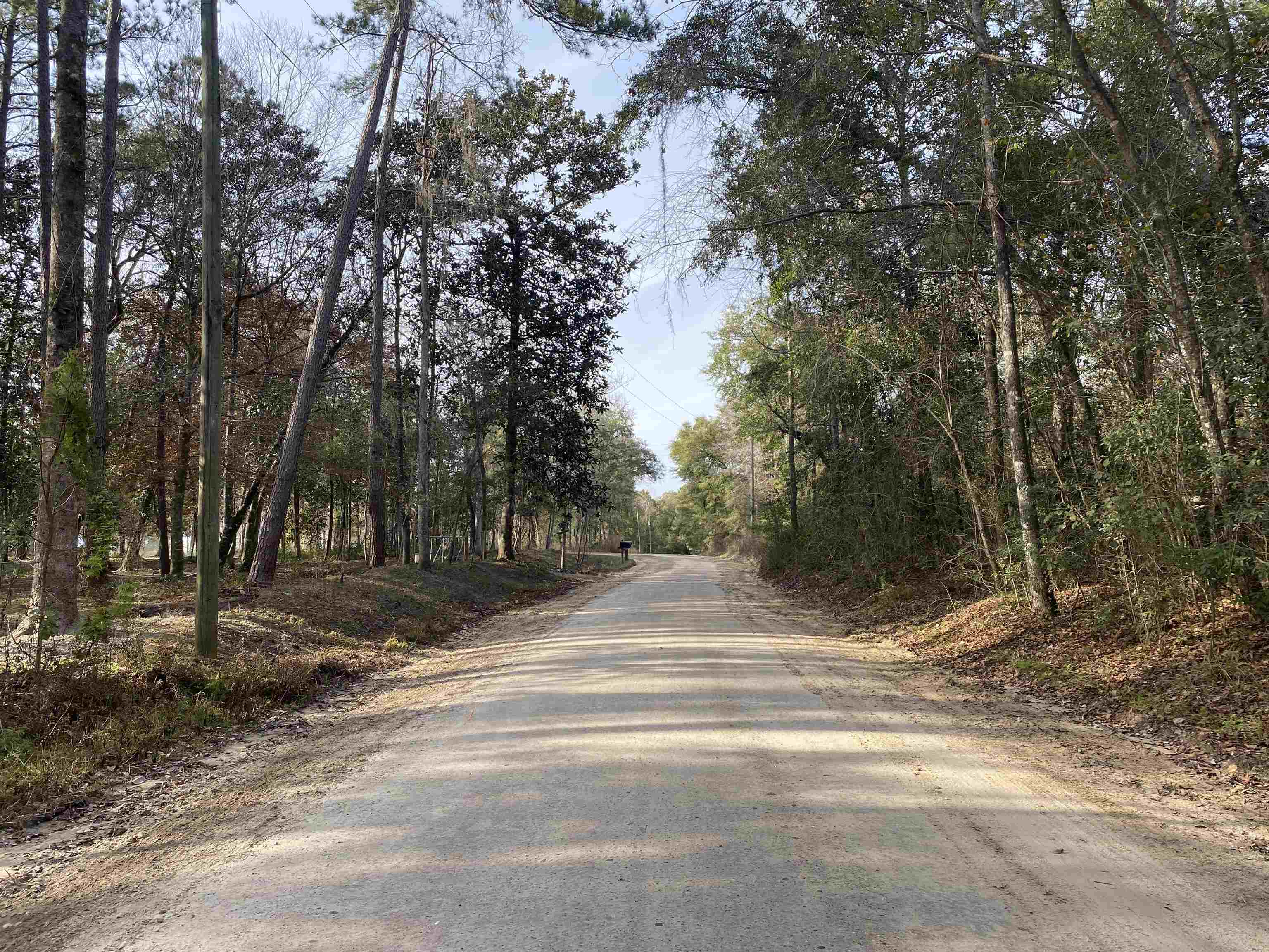 PARRAMORE SHORES Road