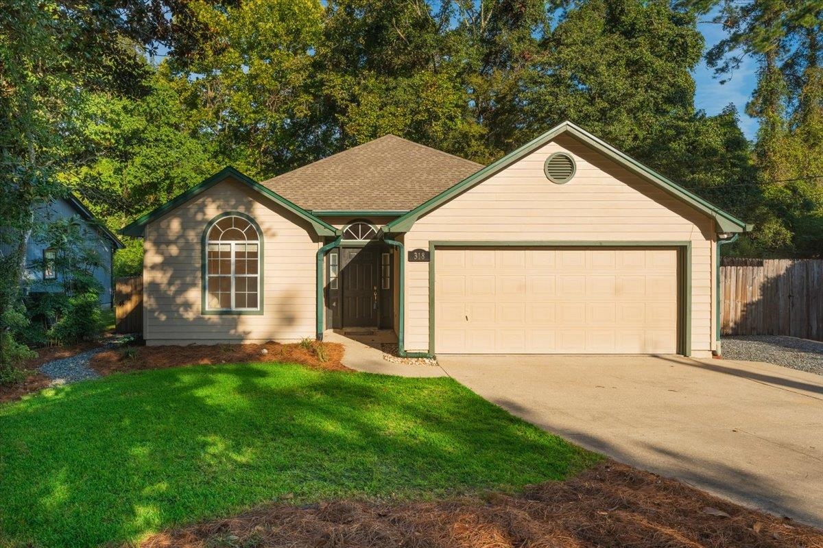 318 GAWAIN Lane
