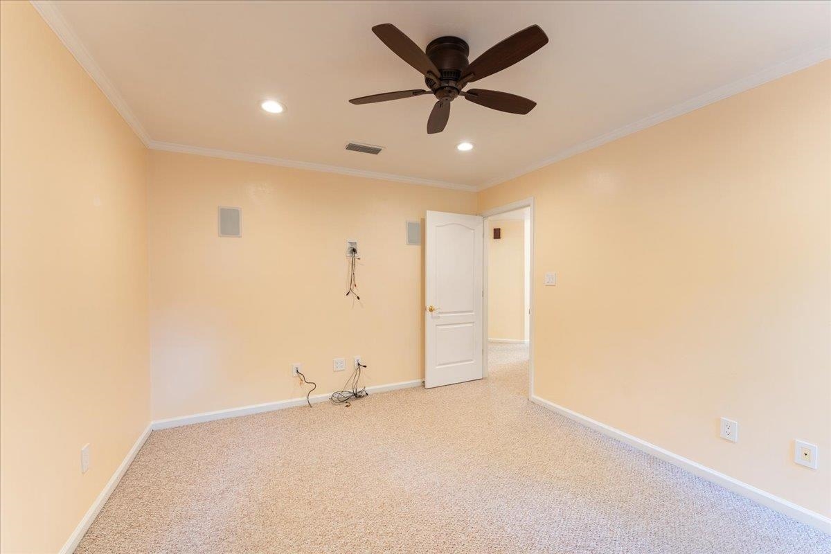 318 GAWAIN Lane
