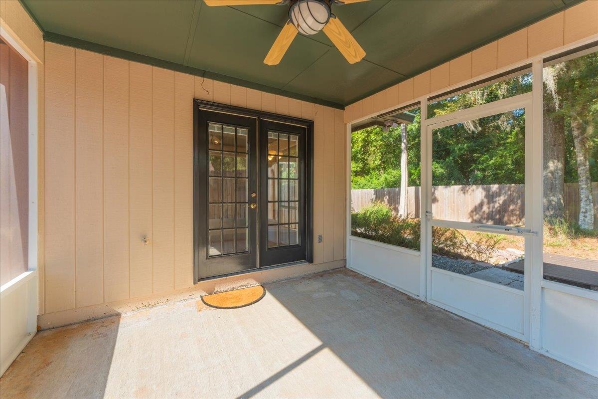 318 GAWAIN Lane