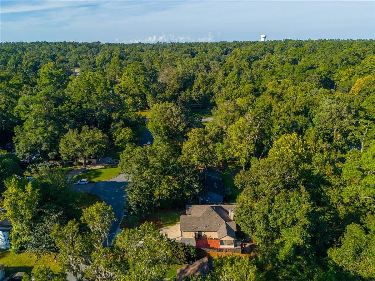 318 GAWAIN Lane