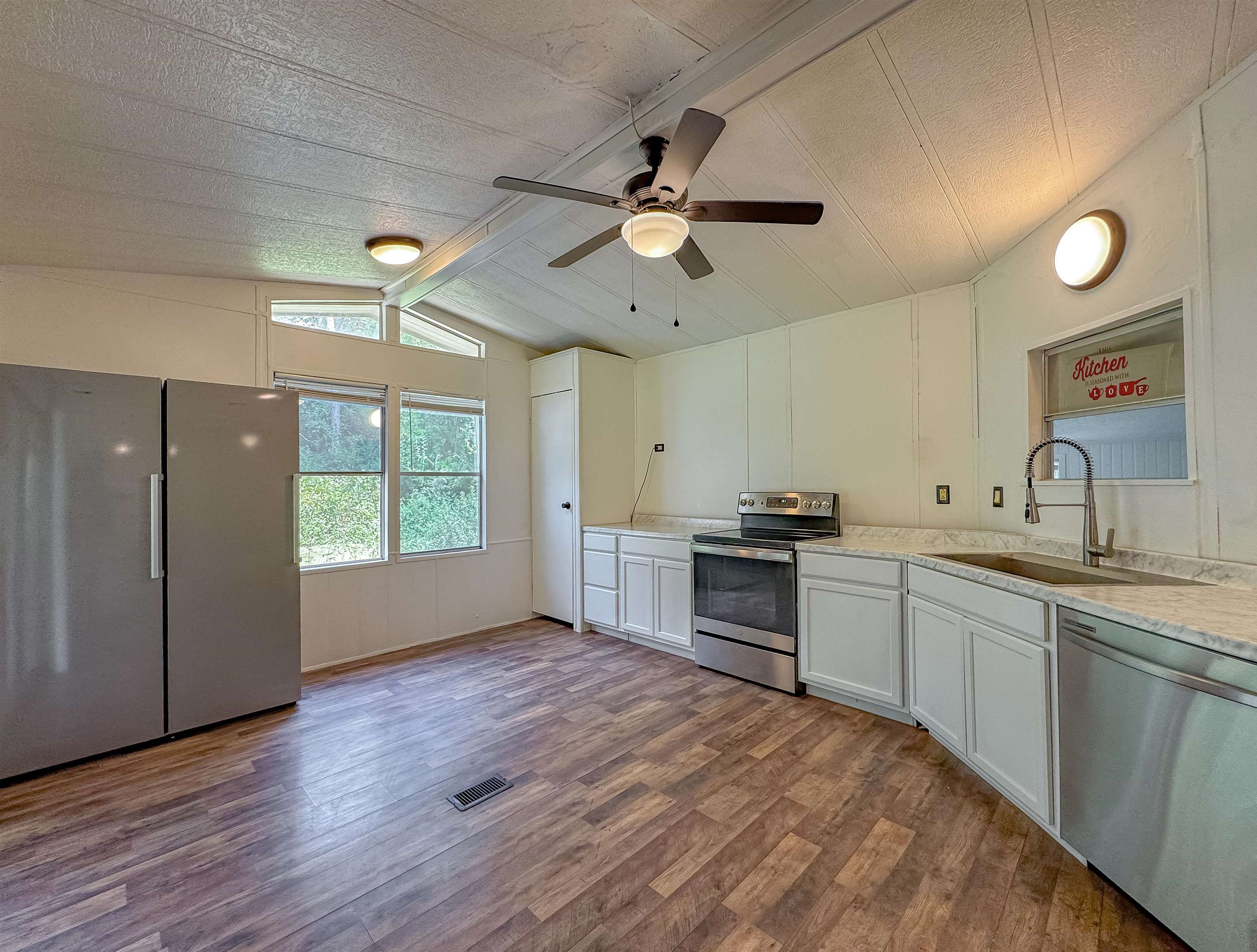 476 Jim Taylor Road