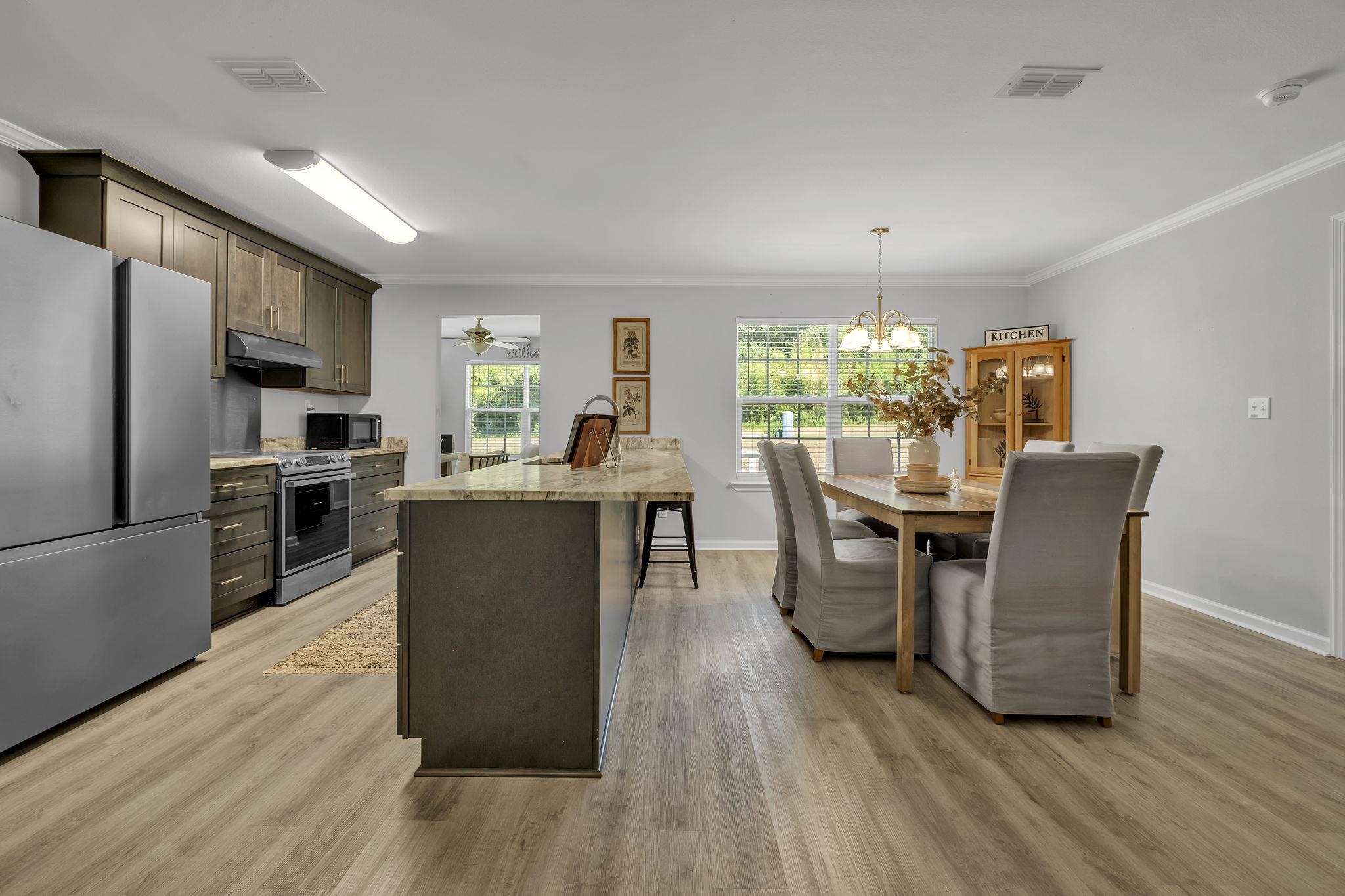 525 Devane Road