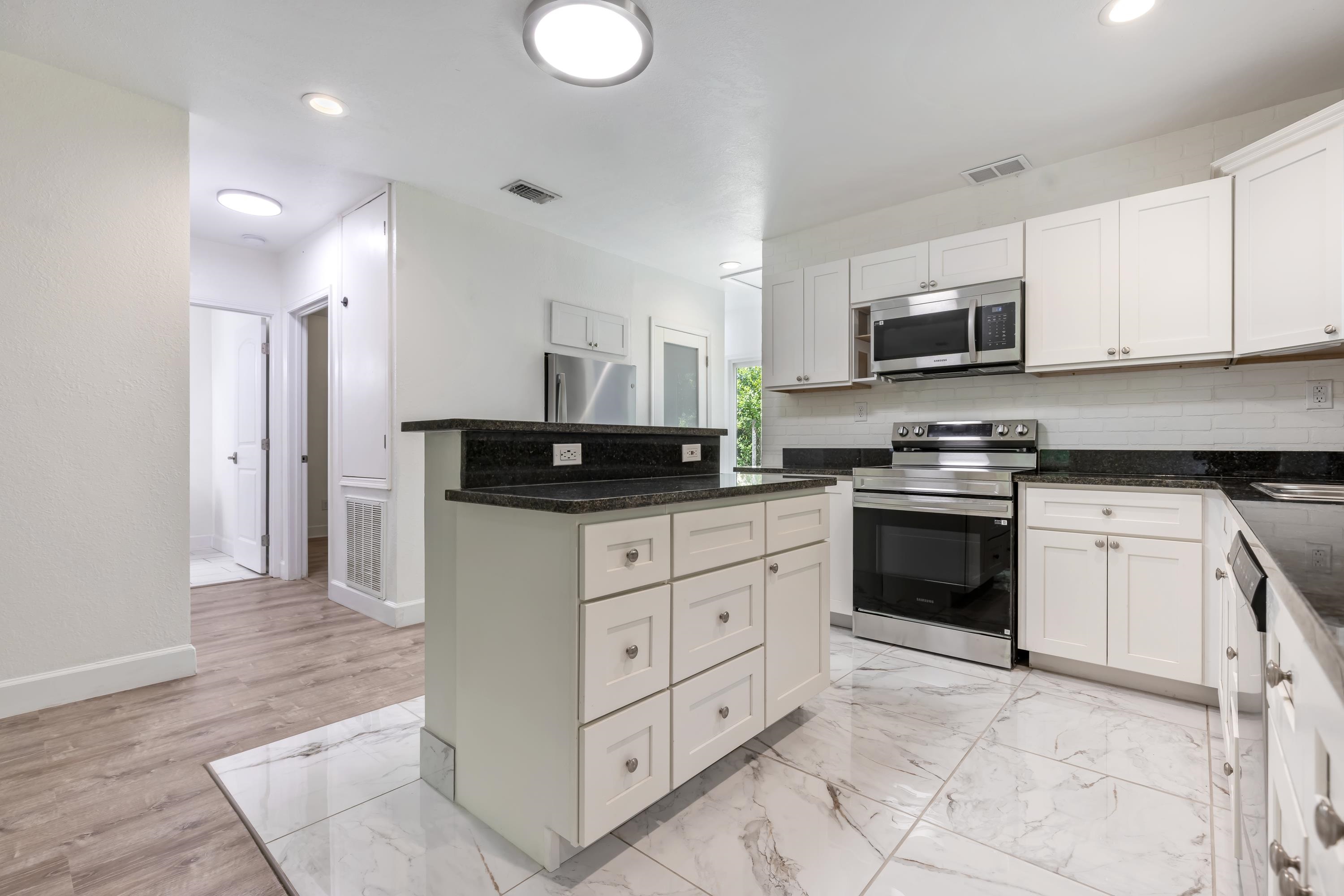 28 Kameron Drive