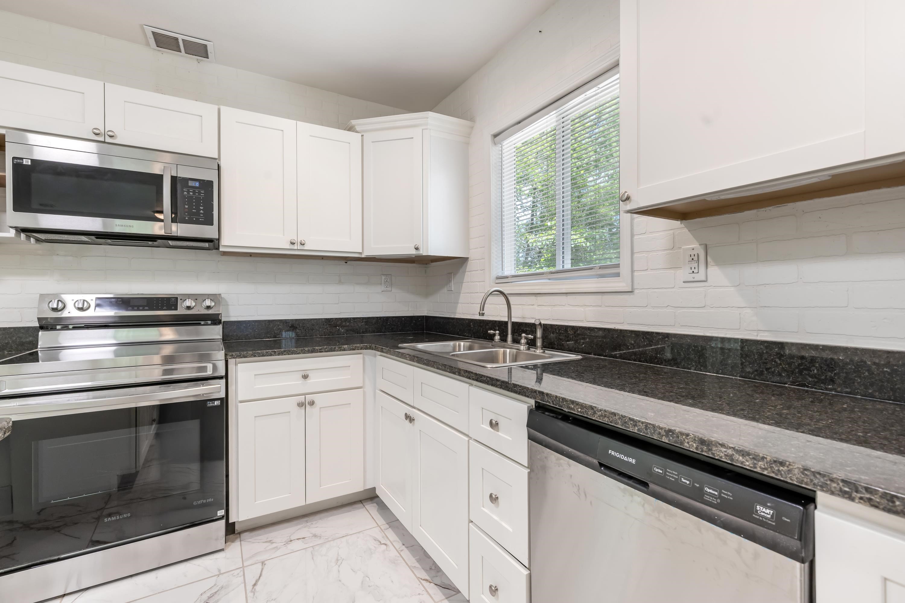 28 Kameron Drive