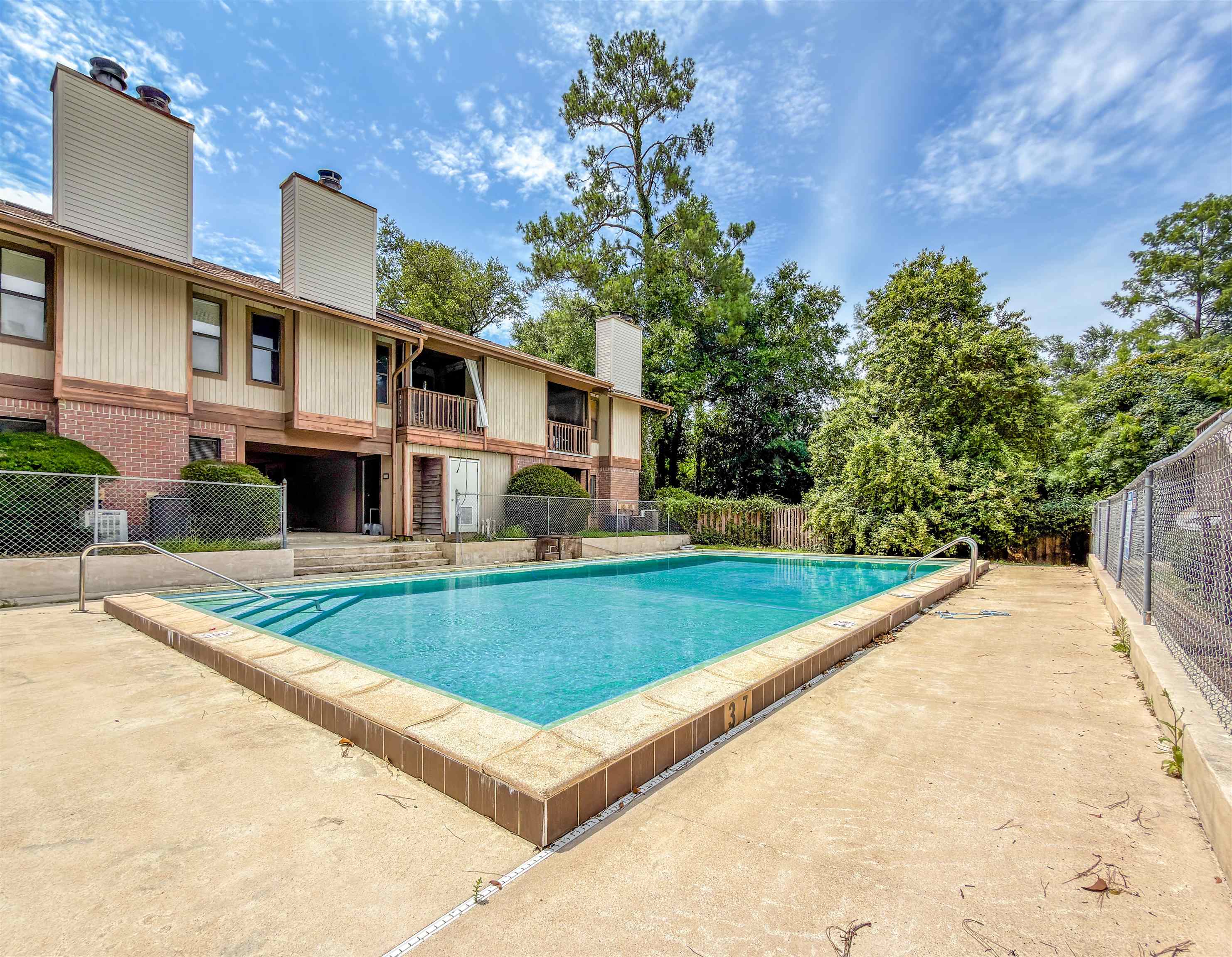 216 Dixie Drive Unit: D-3