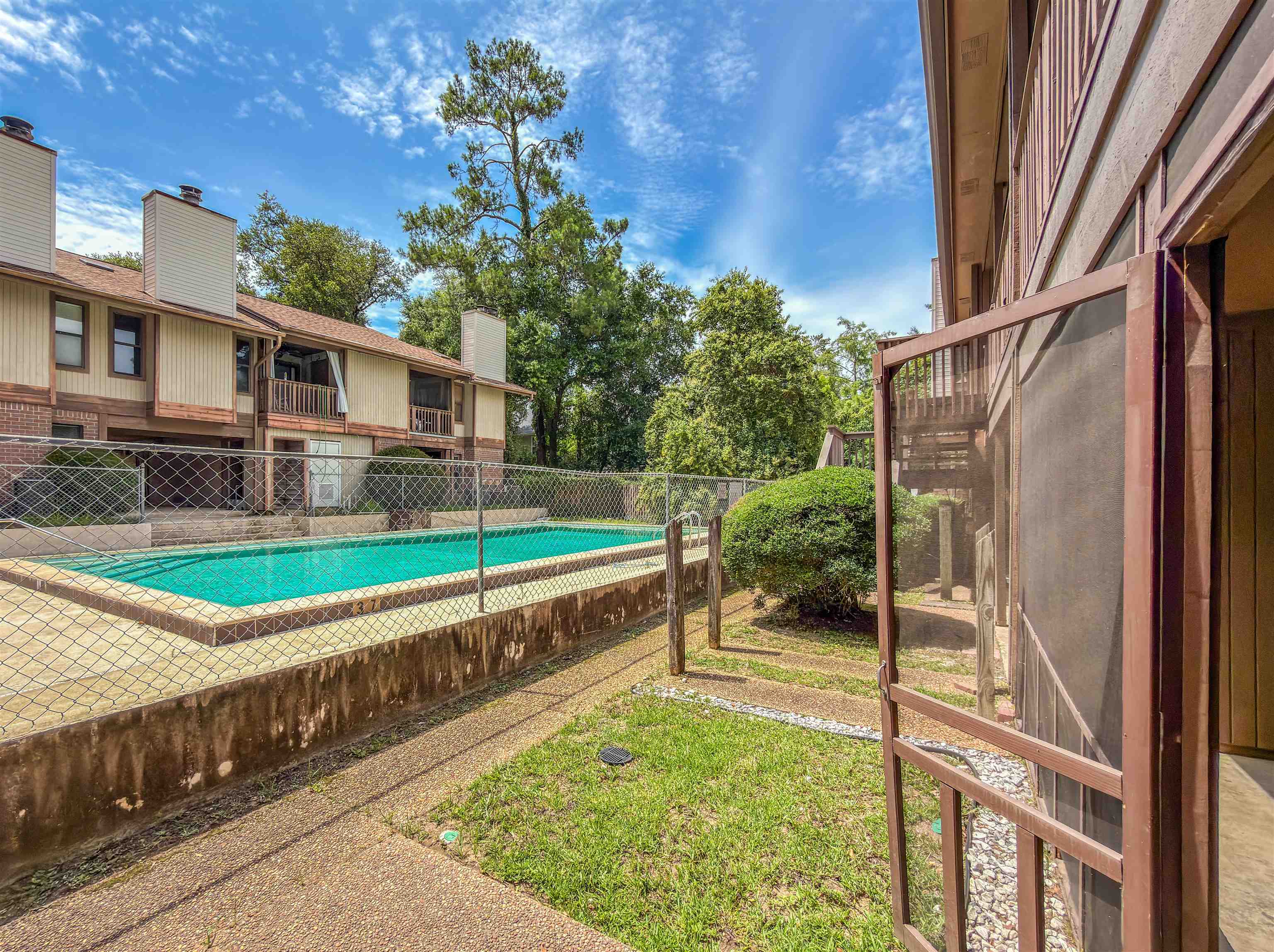 216 Dixie Drive Unit: D-3