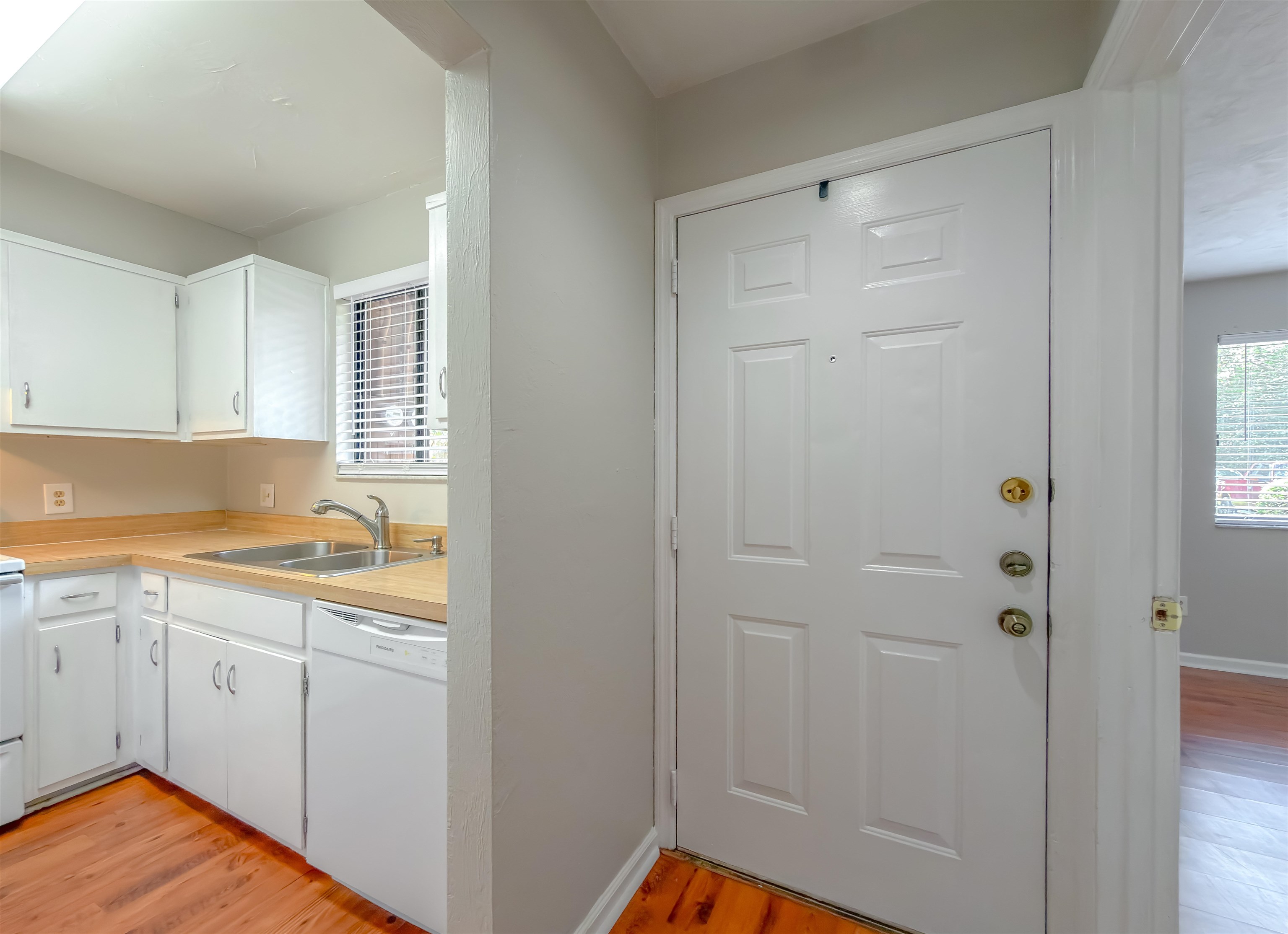 216 Dixie Drive Unit: D-3