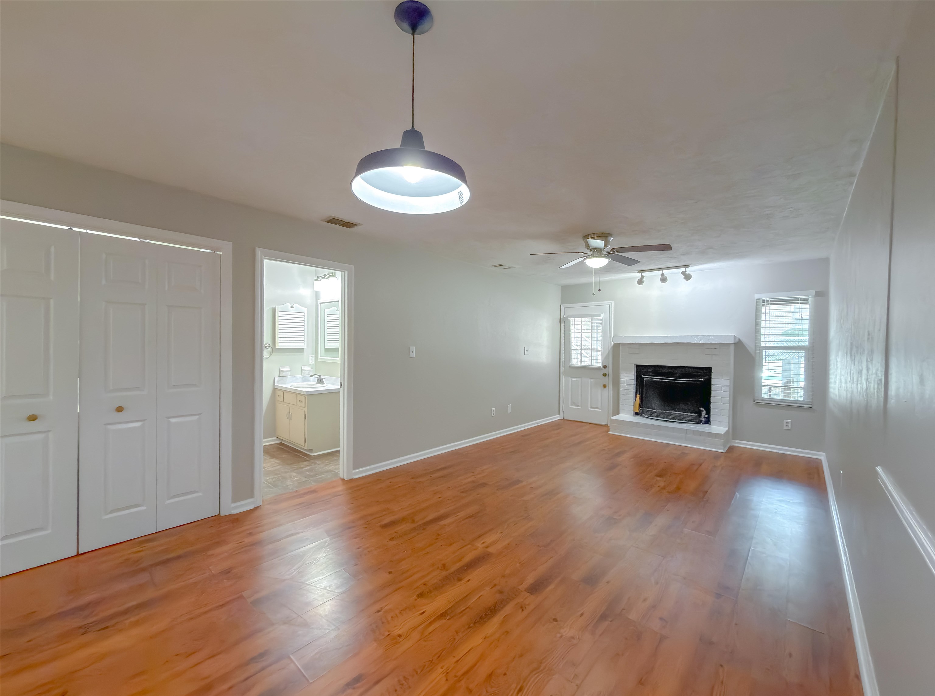 216 Dixie Drive Unit: D-3