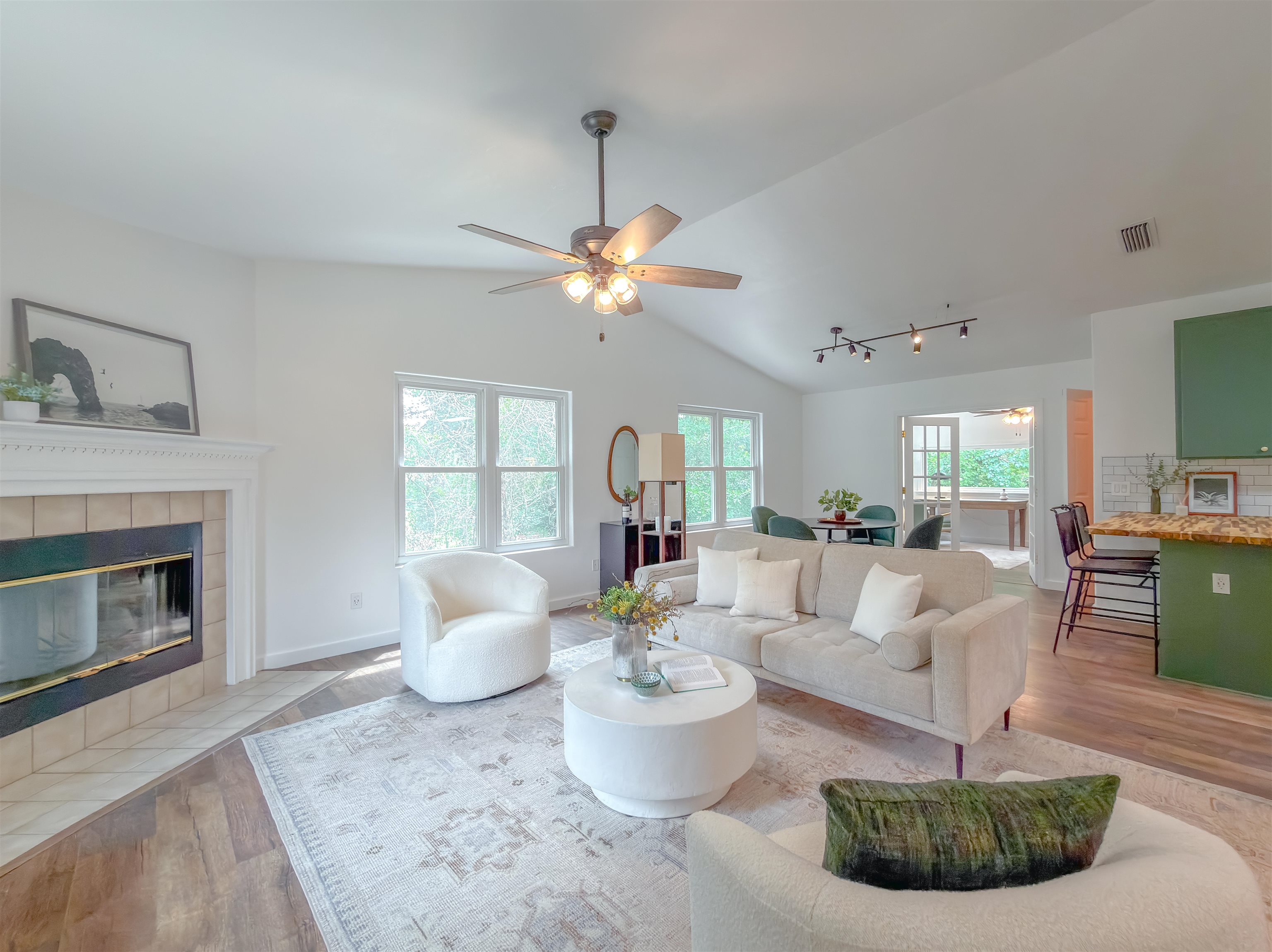 1901 Longview Drive