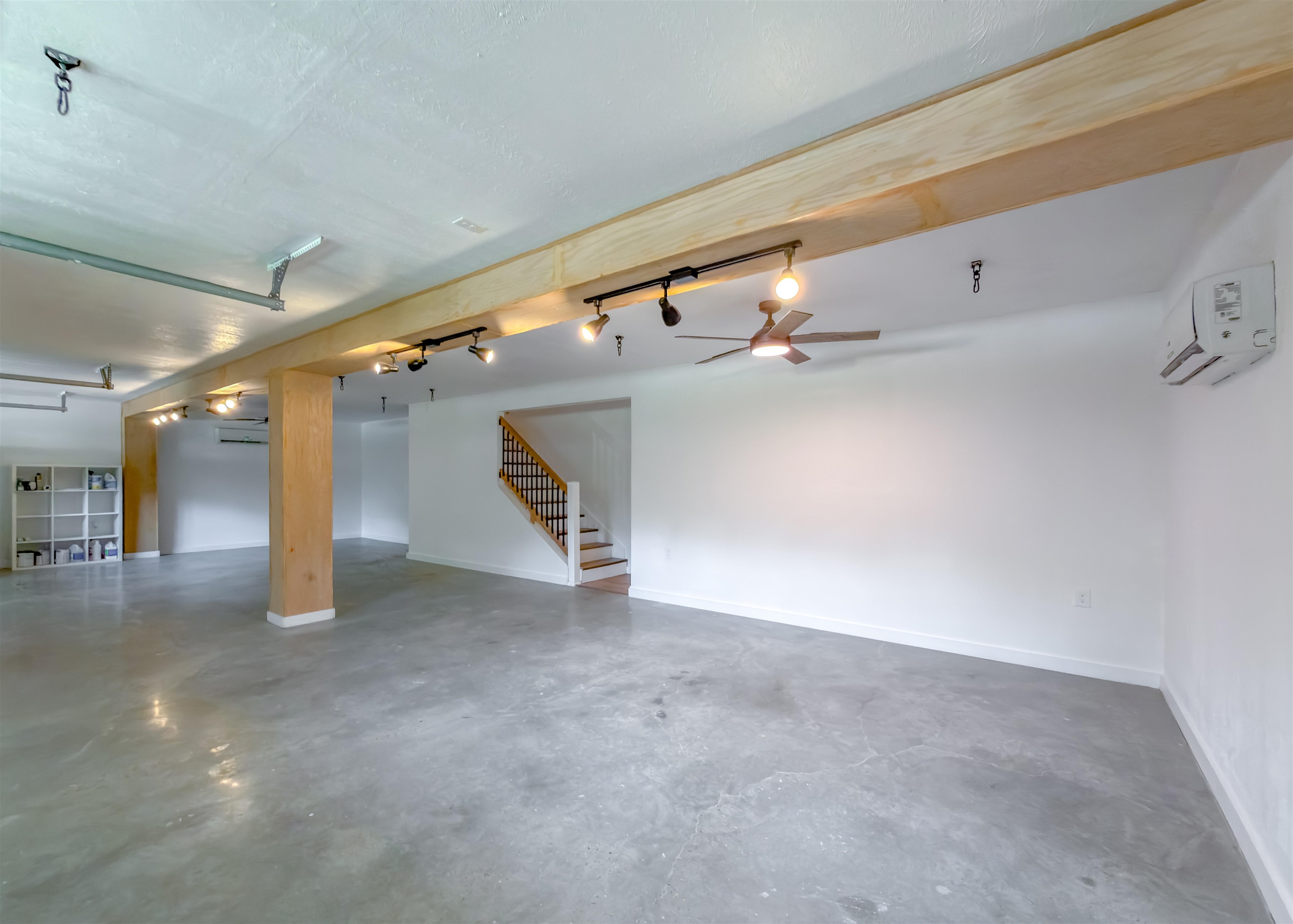 1901 Longview Drive