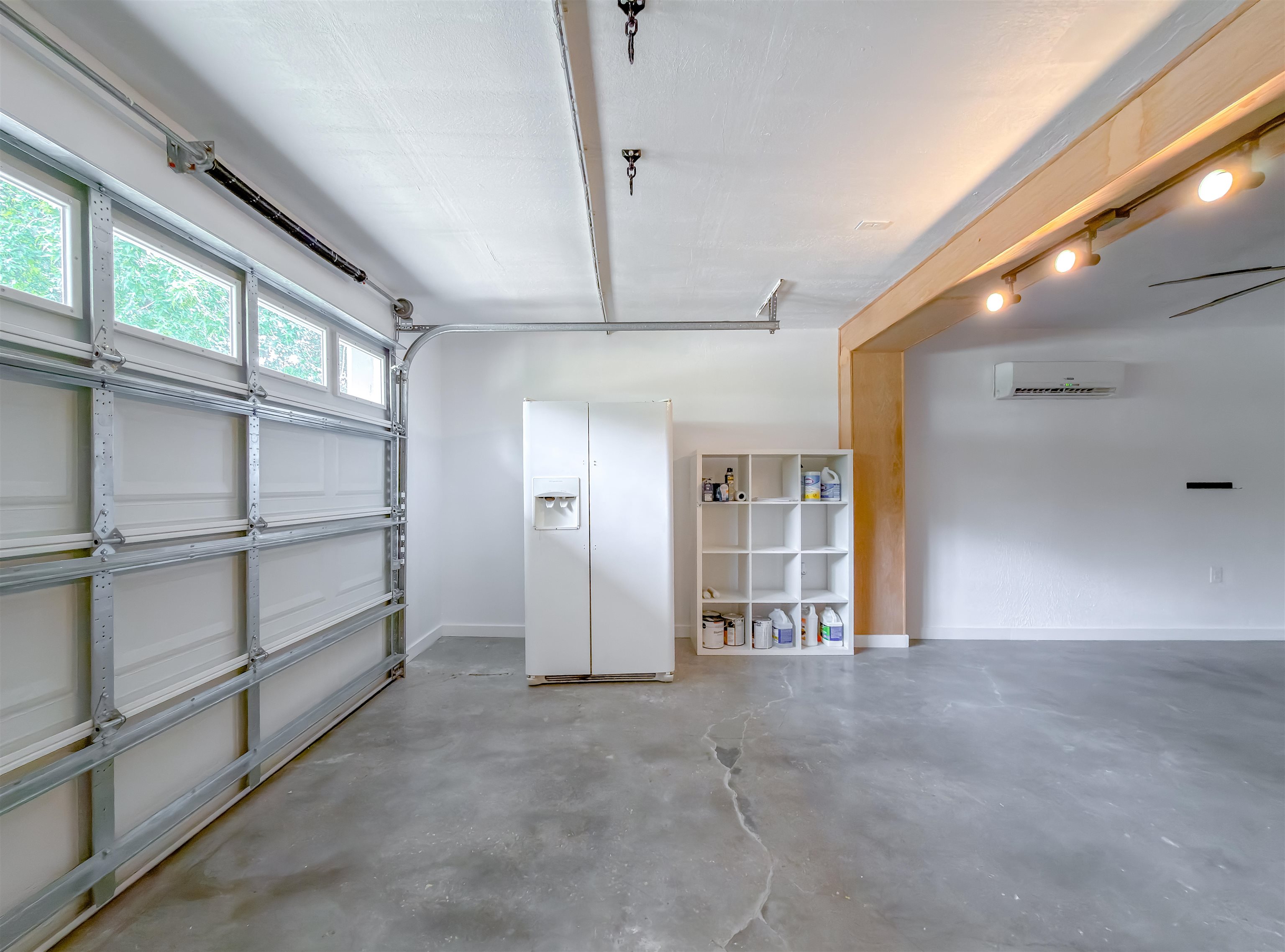 1901 Longview Drive