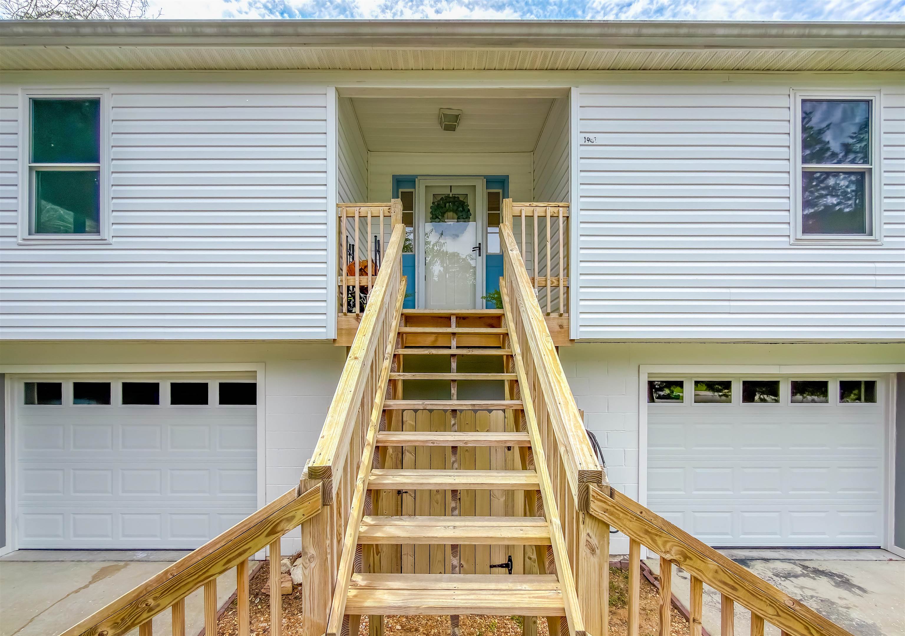 1901 Longview Drive