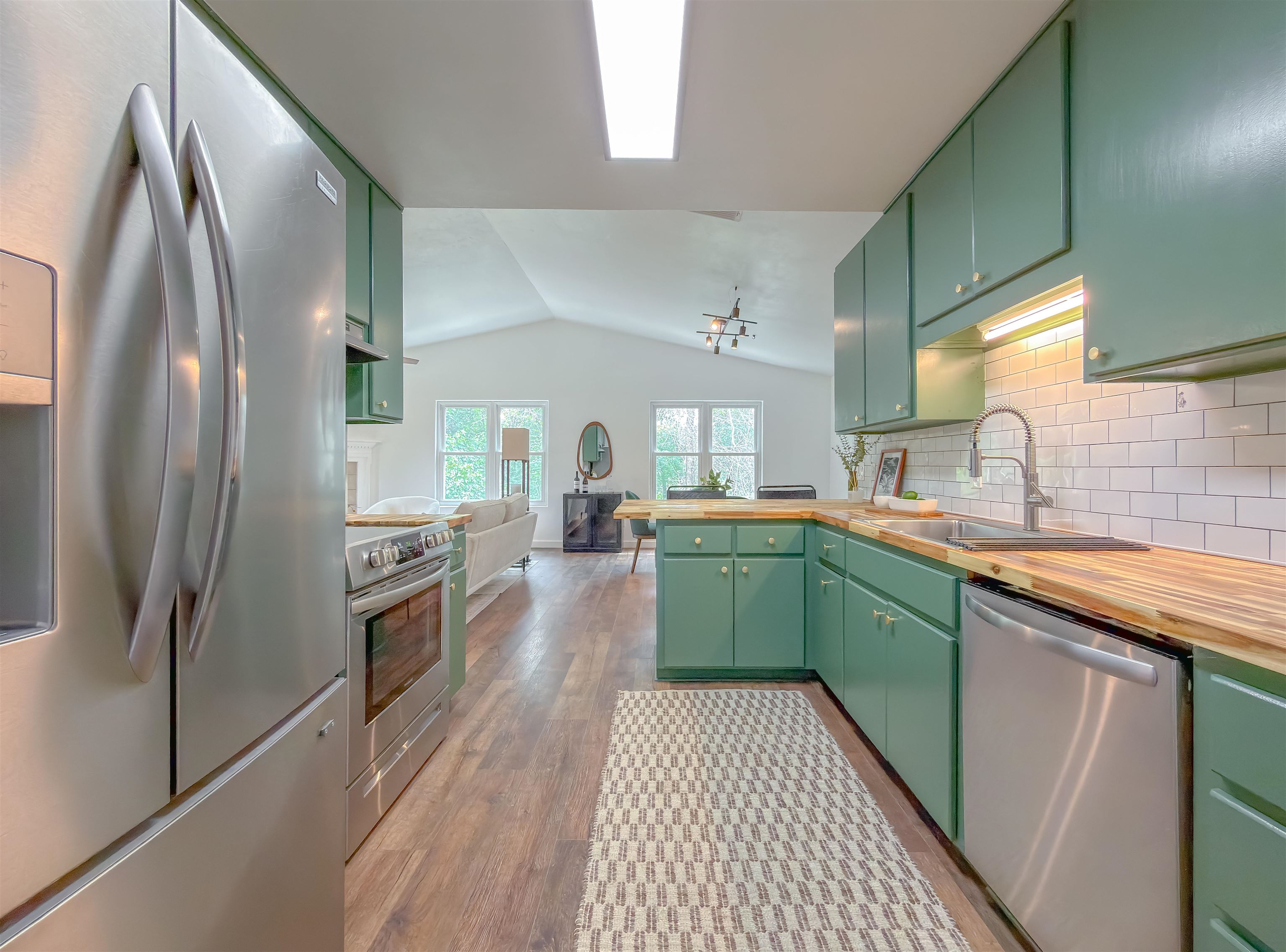1901 Longview Drive