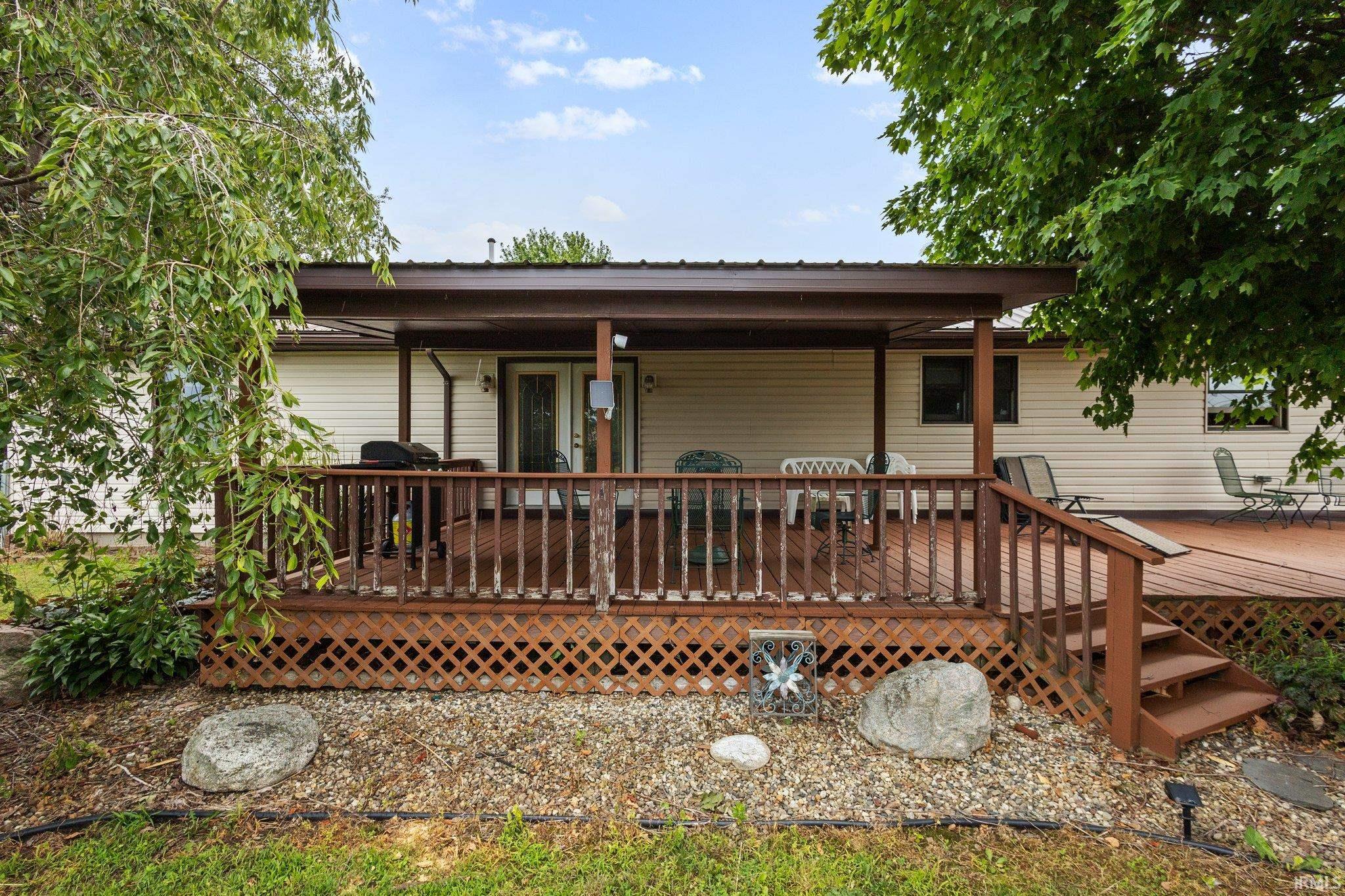 5836 N 700 E. Road