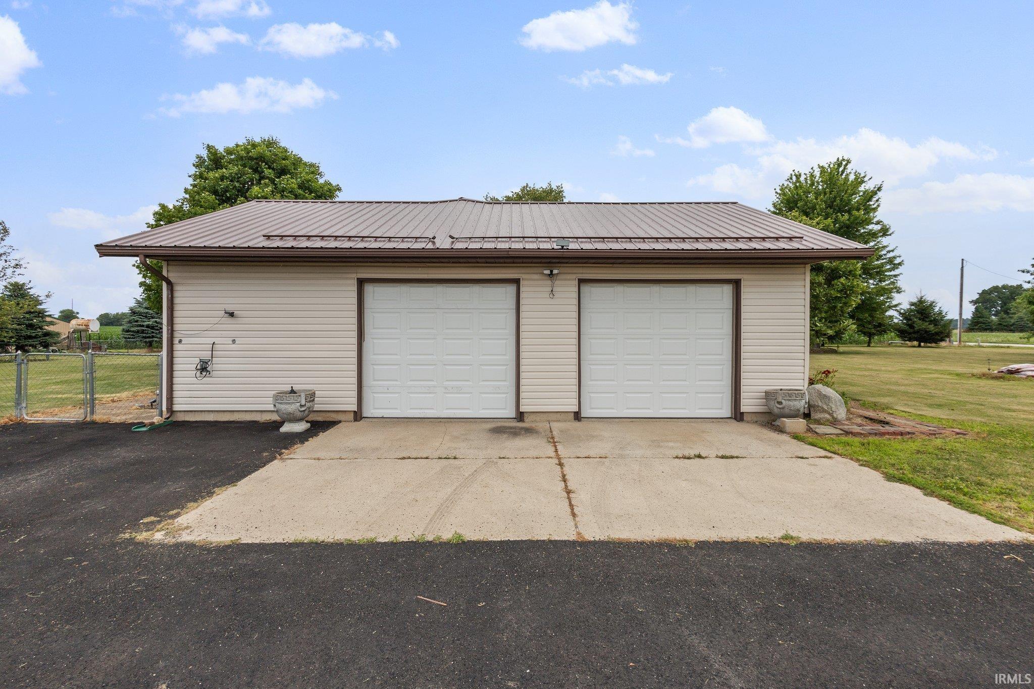 5836 N 700 E. Road