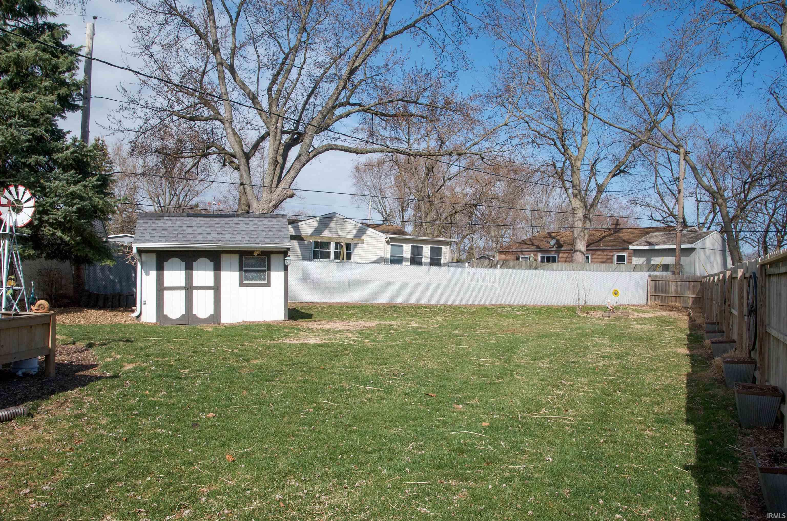 4929 W Blackford Drive