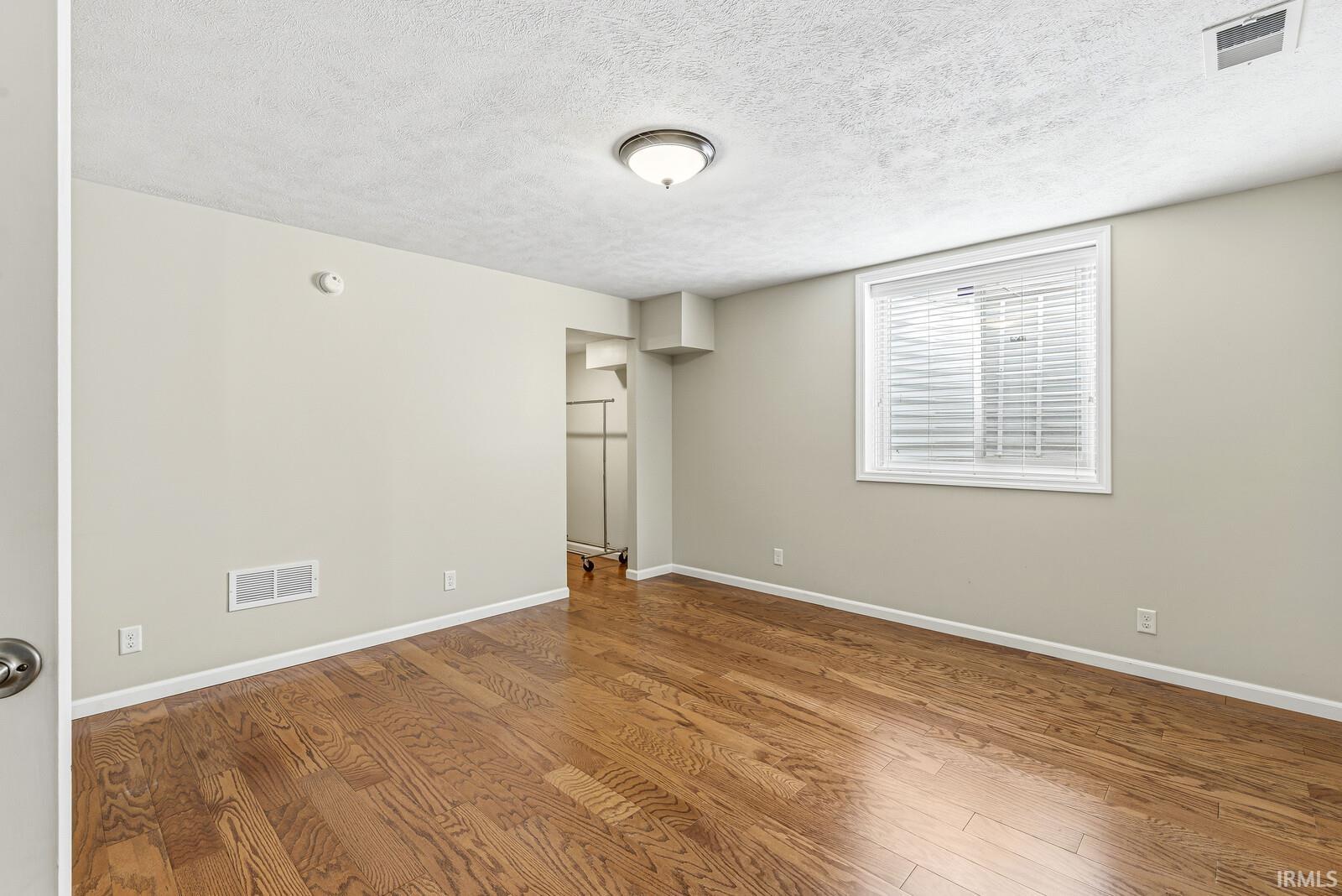 52603 Common Eider Trail