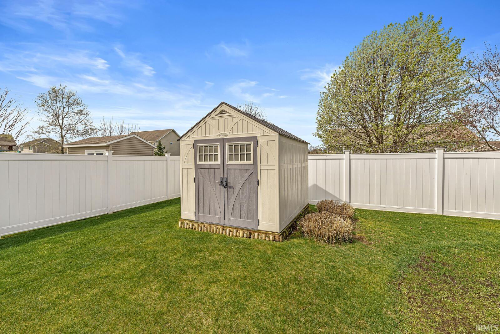 52603 Common Eider Trail
