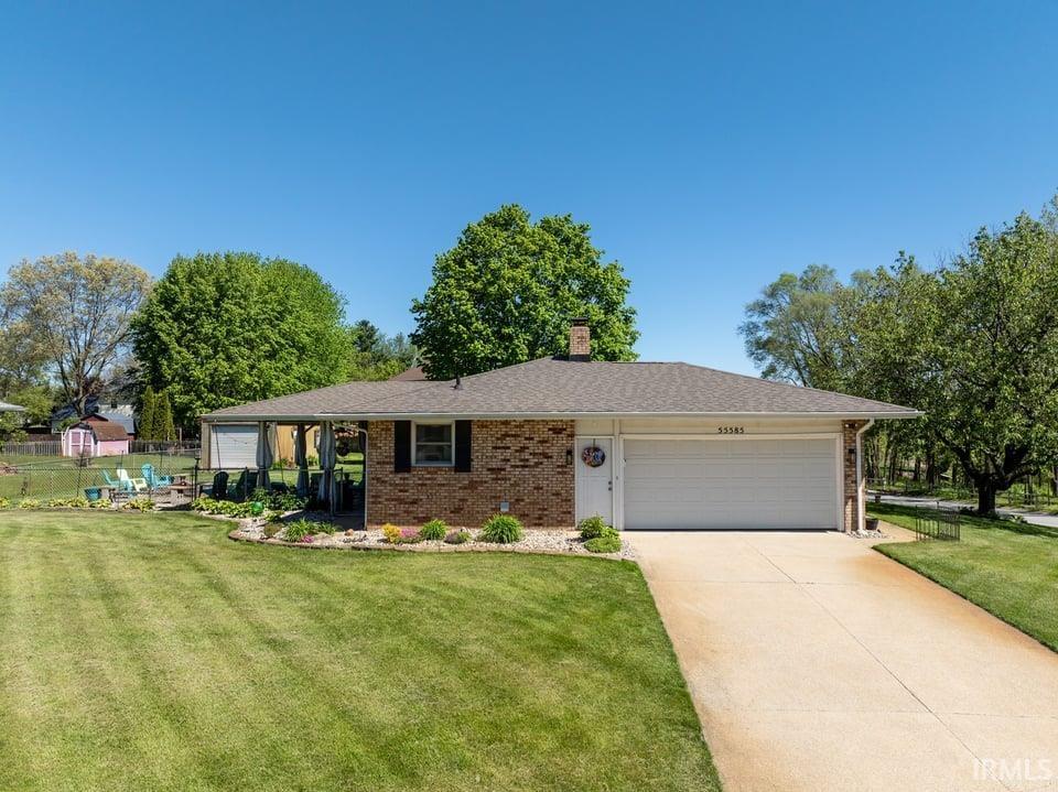 55585 Blue Jay Drive