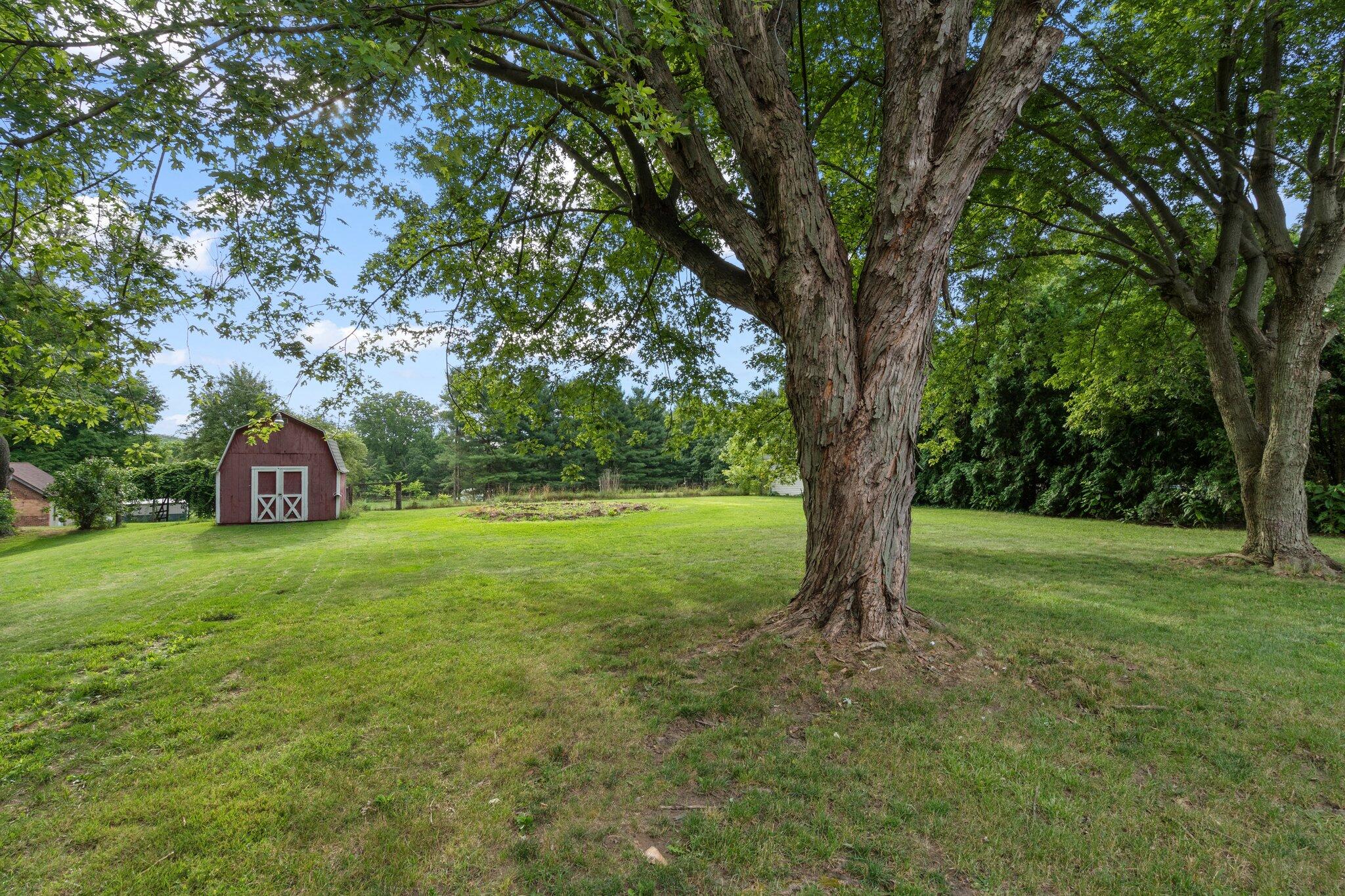 2091 N Lofgren Road