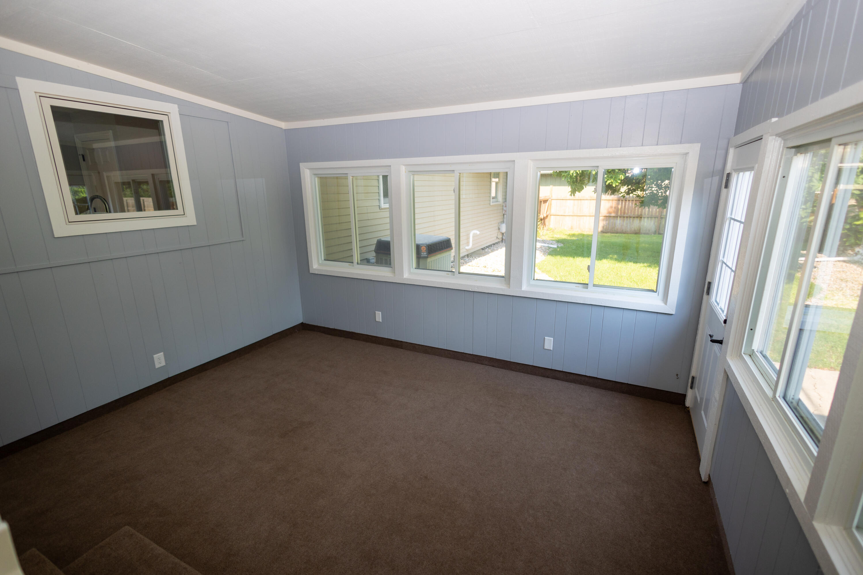322 W Powell Drive