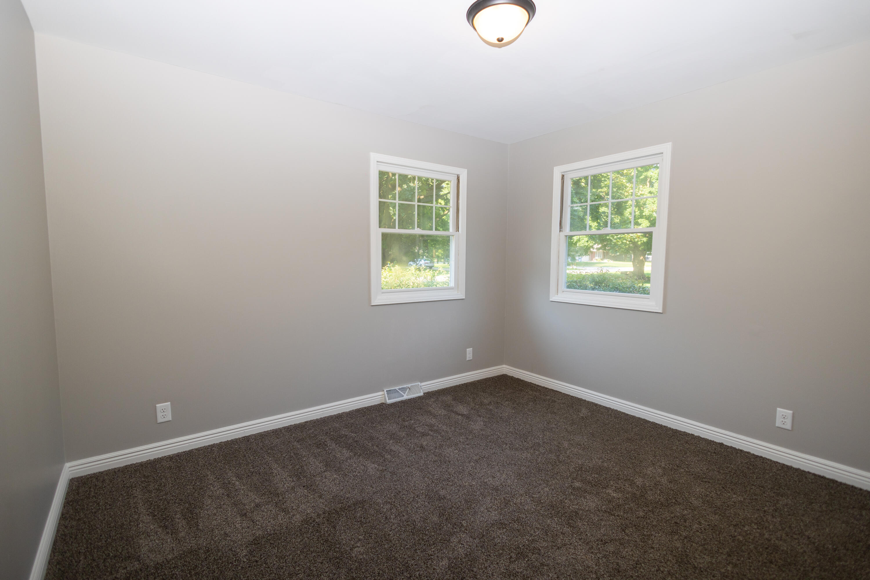 322 W Powell Drive