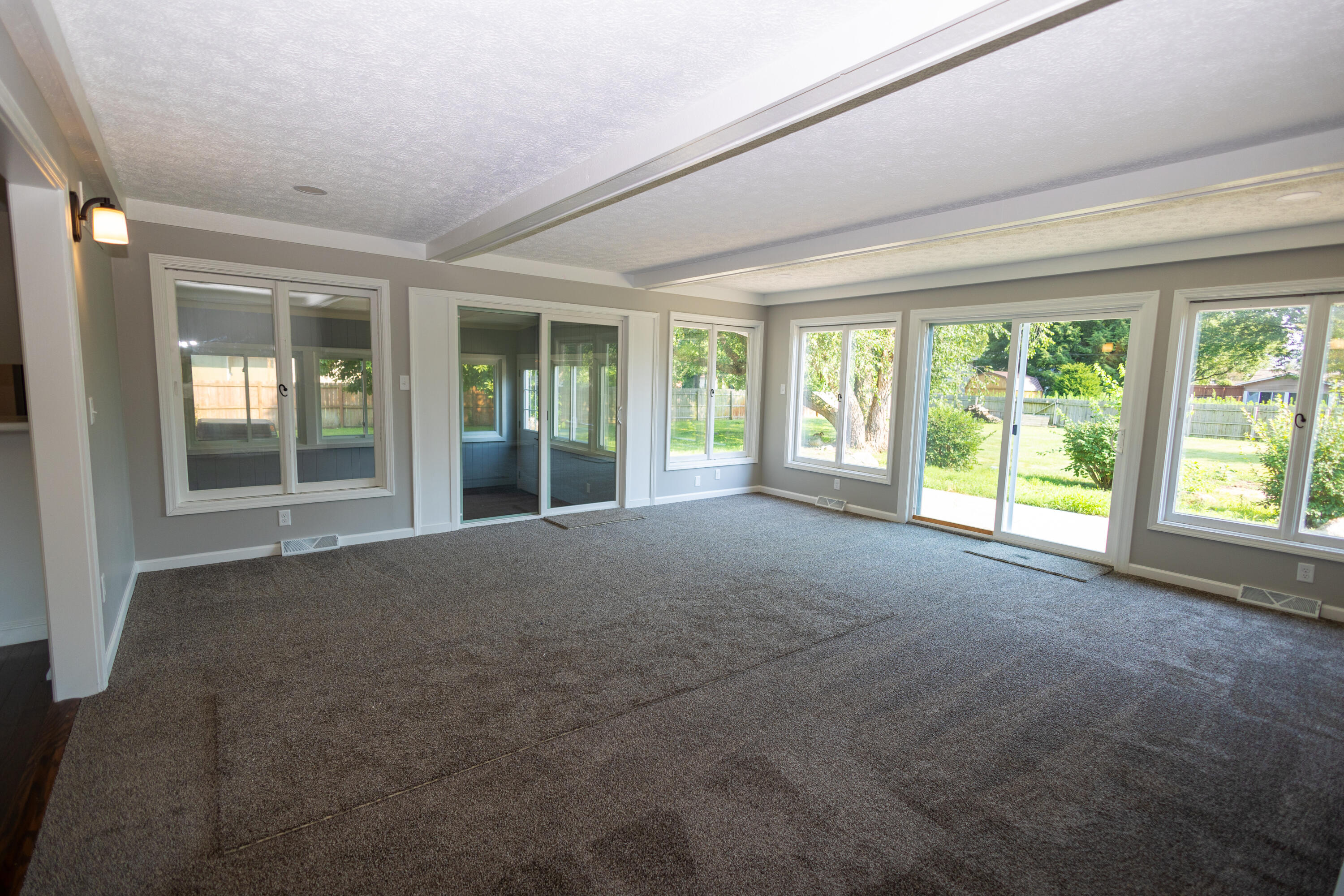 322 W Powell Drive