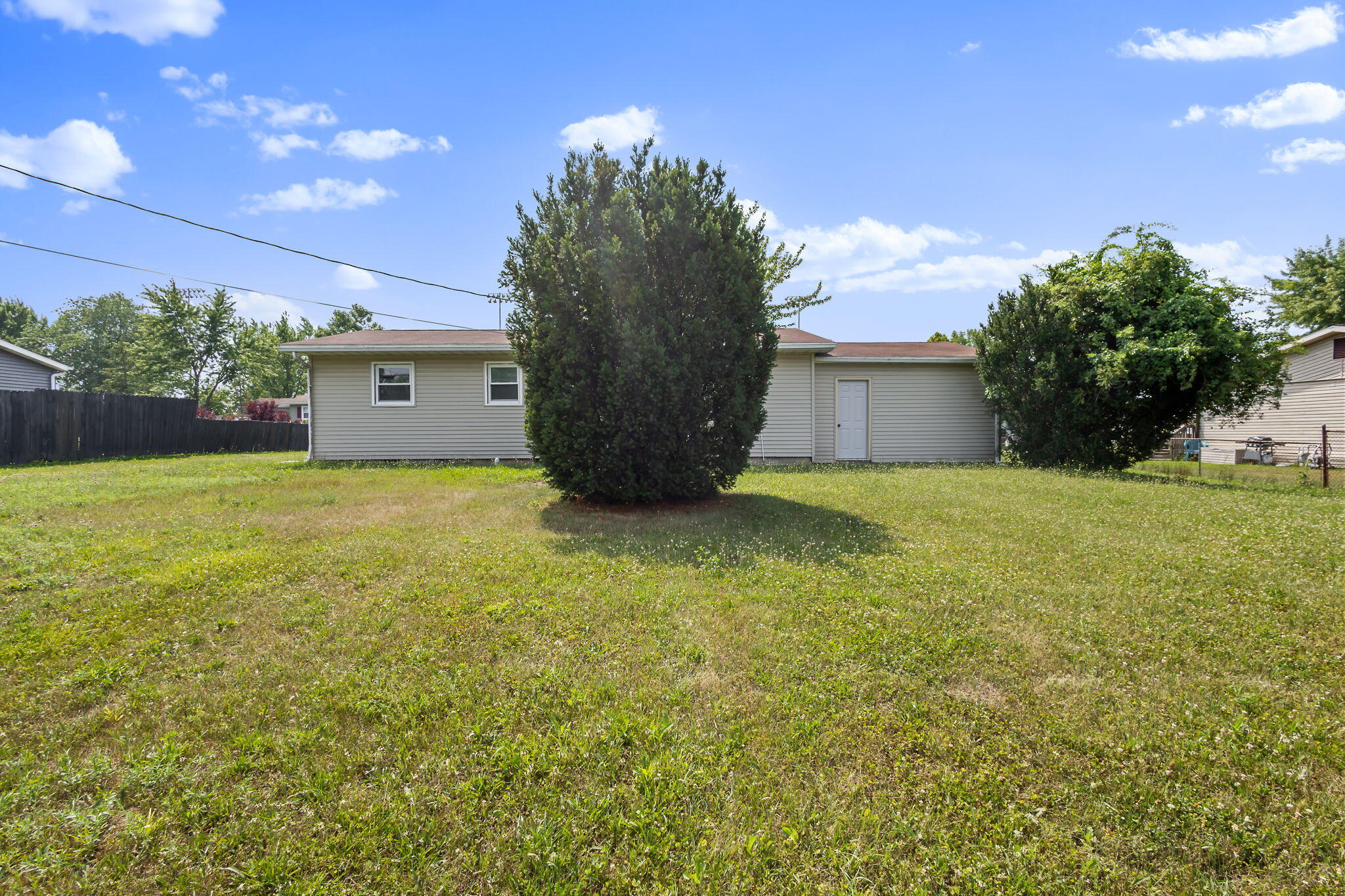 4851 N Clover Lane