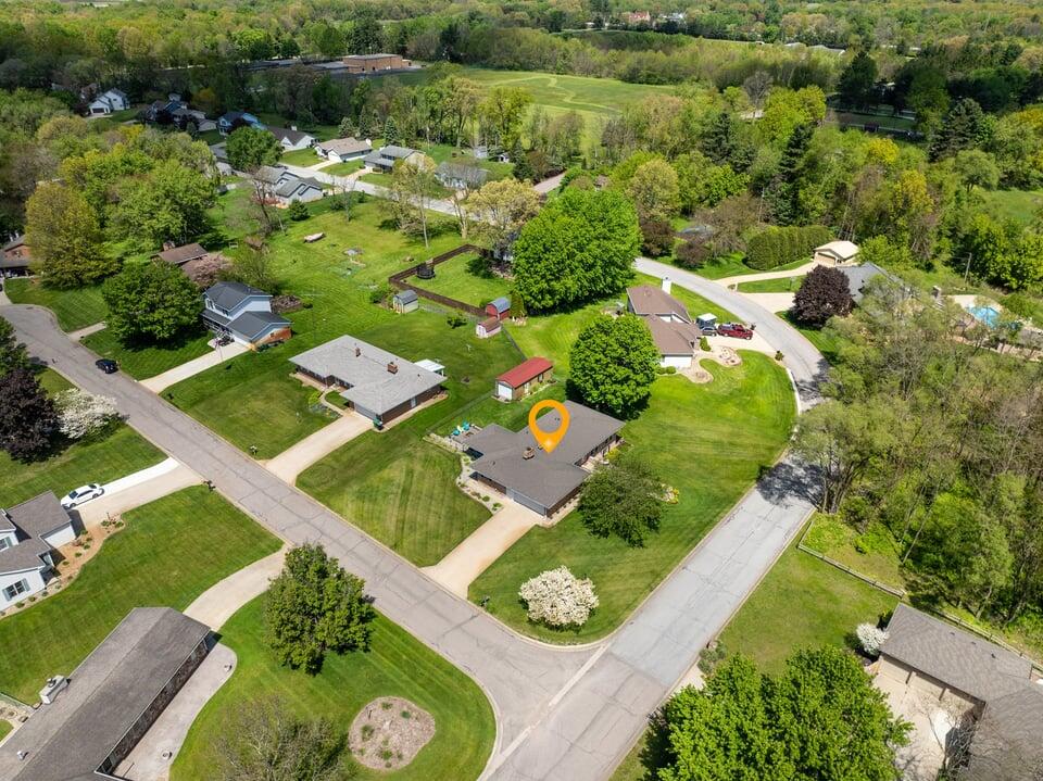 55585 Blue Jay Drive
