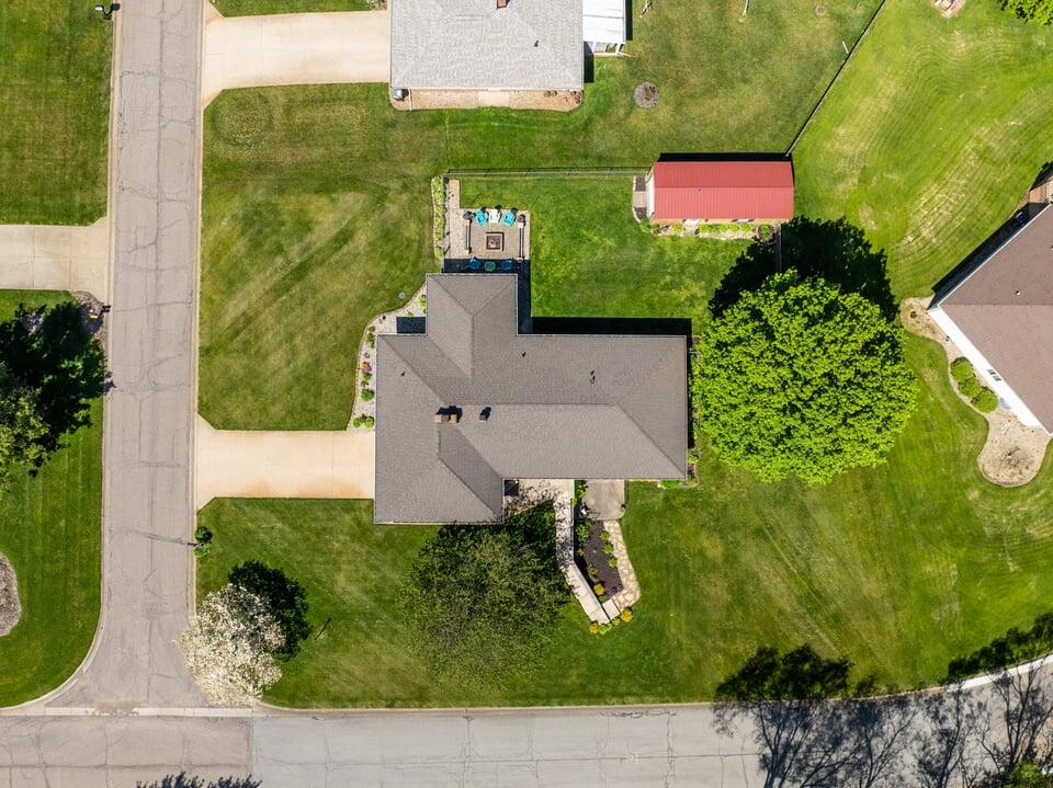 55585 Blue Jay Drive