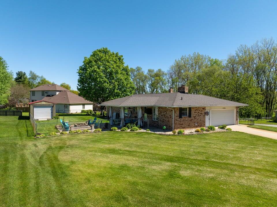 55585 Blue Jay Drive