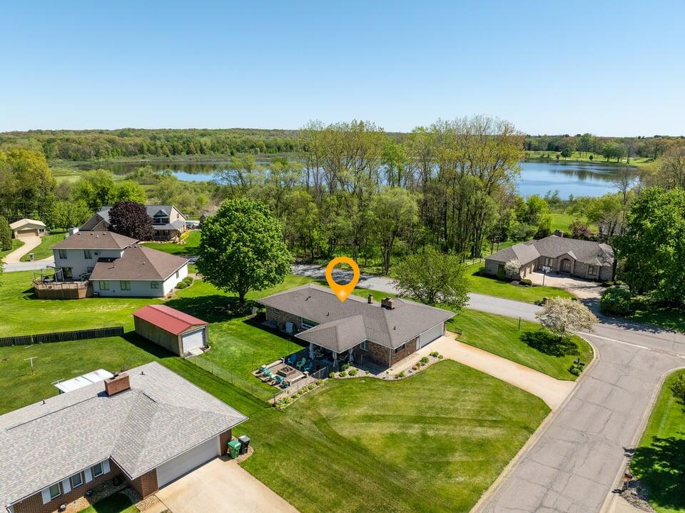 55585 Blue Jay Drive