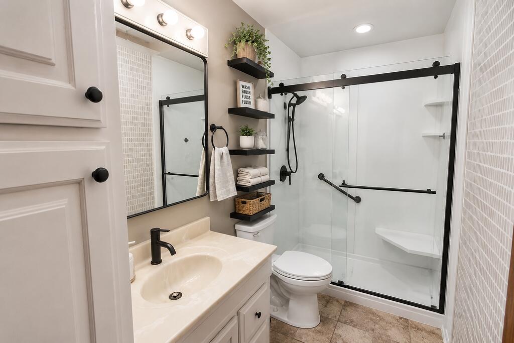 55585 Blue Jay Drive
