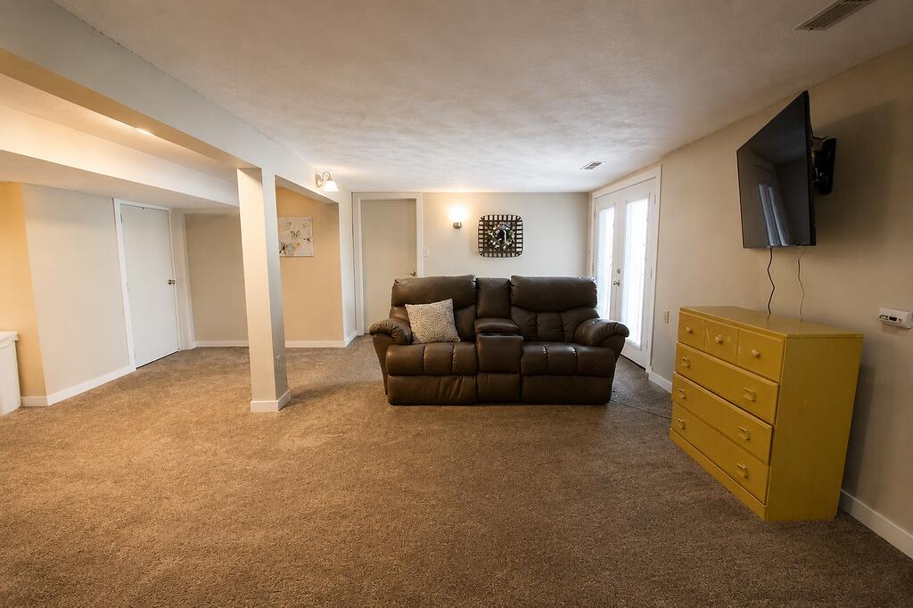 55585 Blue Jay Drive