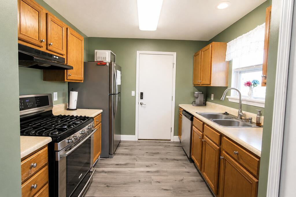 204 Walnut Crossing Drive