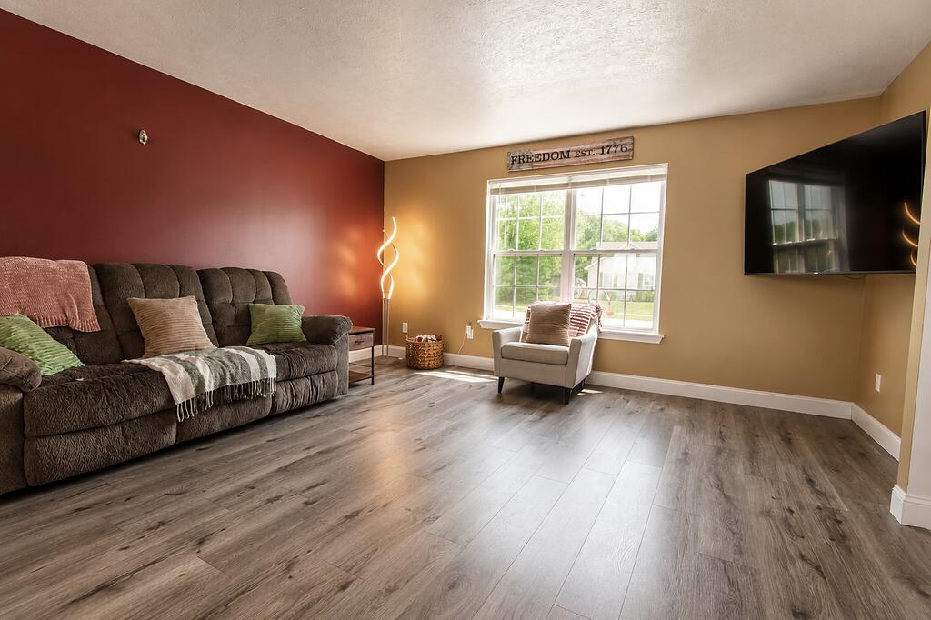 204 Walnut Crossing Drive