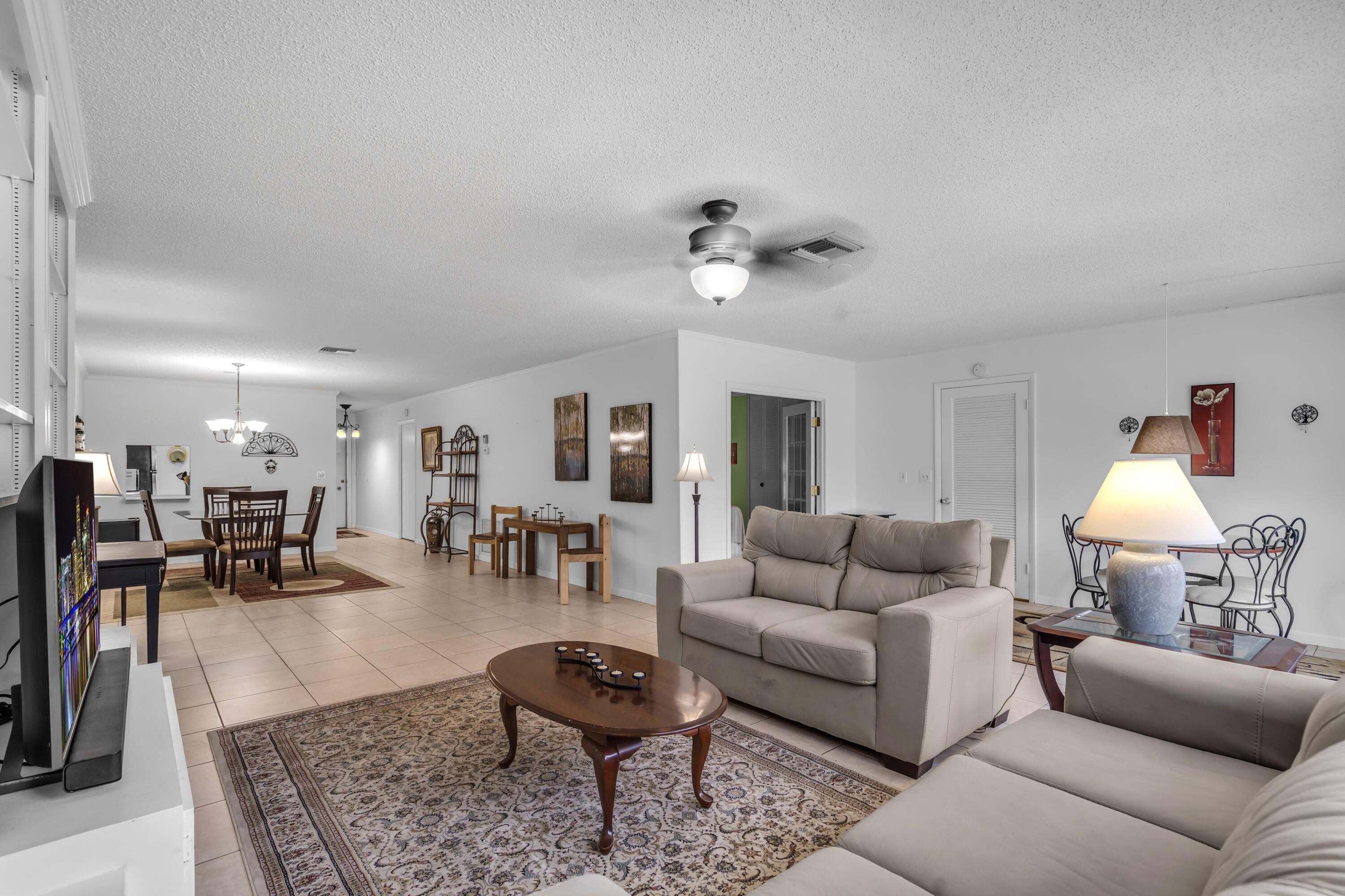 2886 Fernley Drive E 76